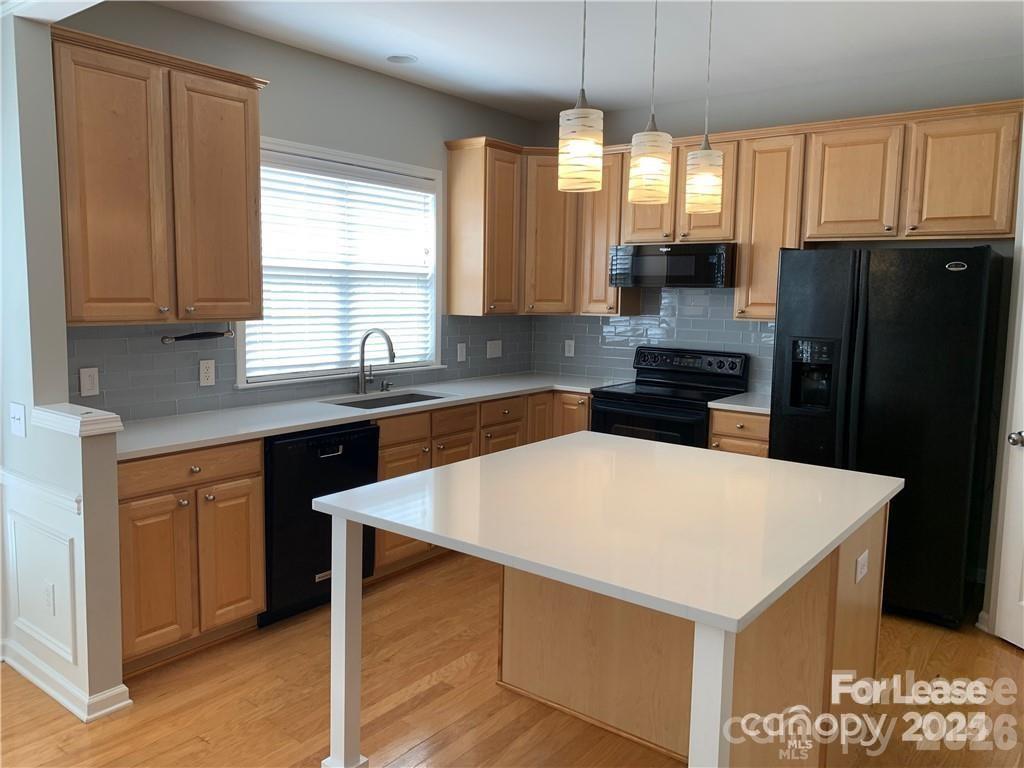 15262 Kessler Drive Property Photo 2