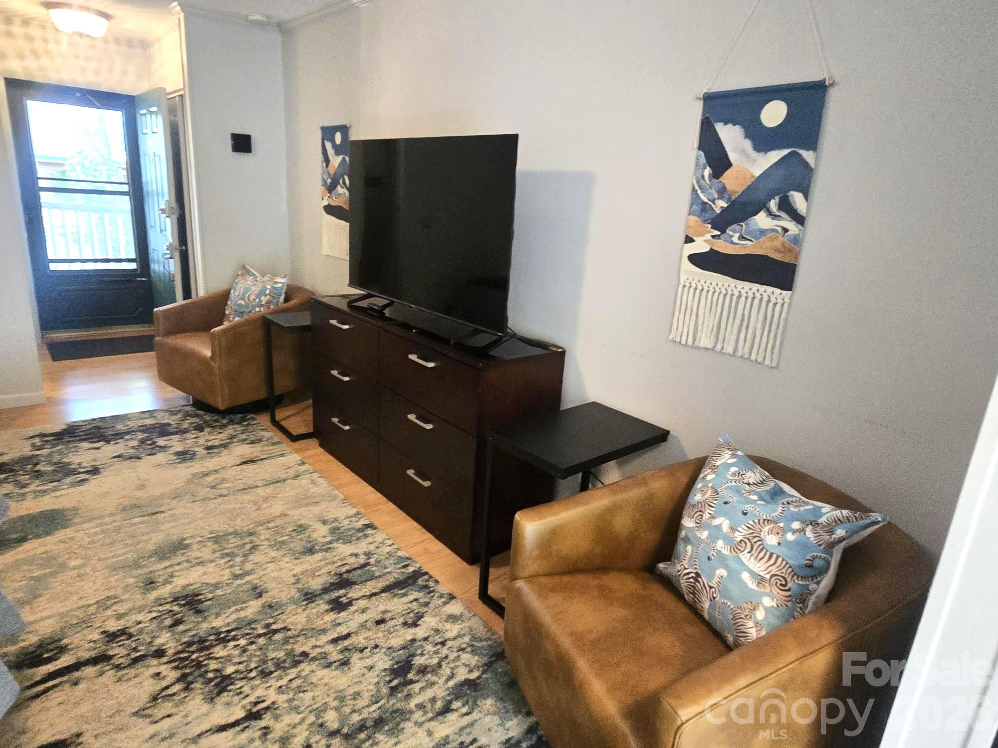 160 Whitney Boulevard 4 Property Photo 4