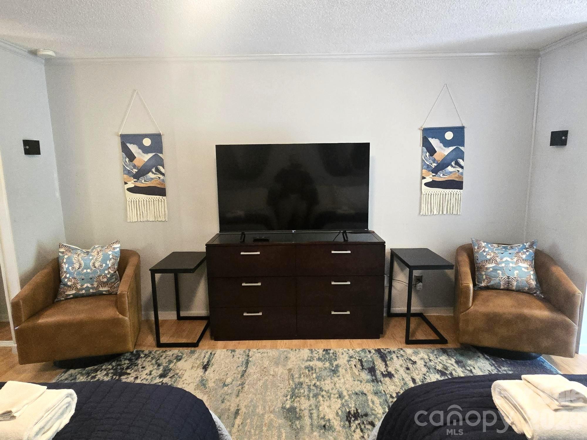 160 Whitney Boulevard 4 Property Photo 5