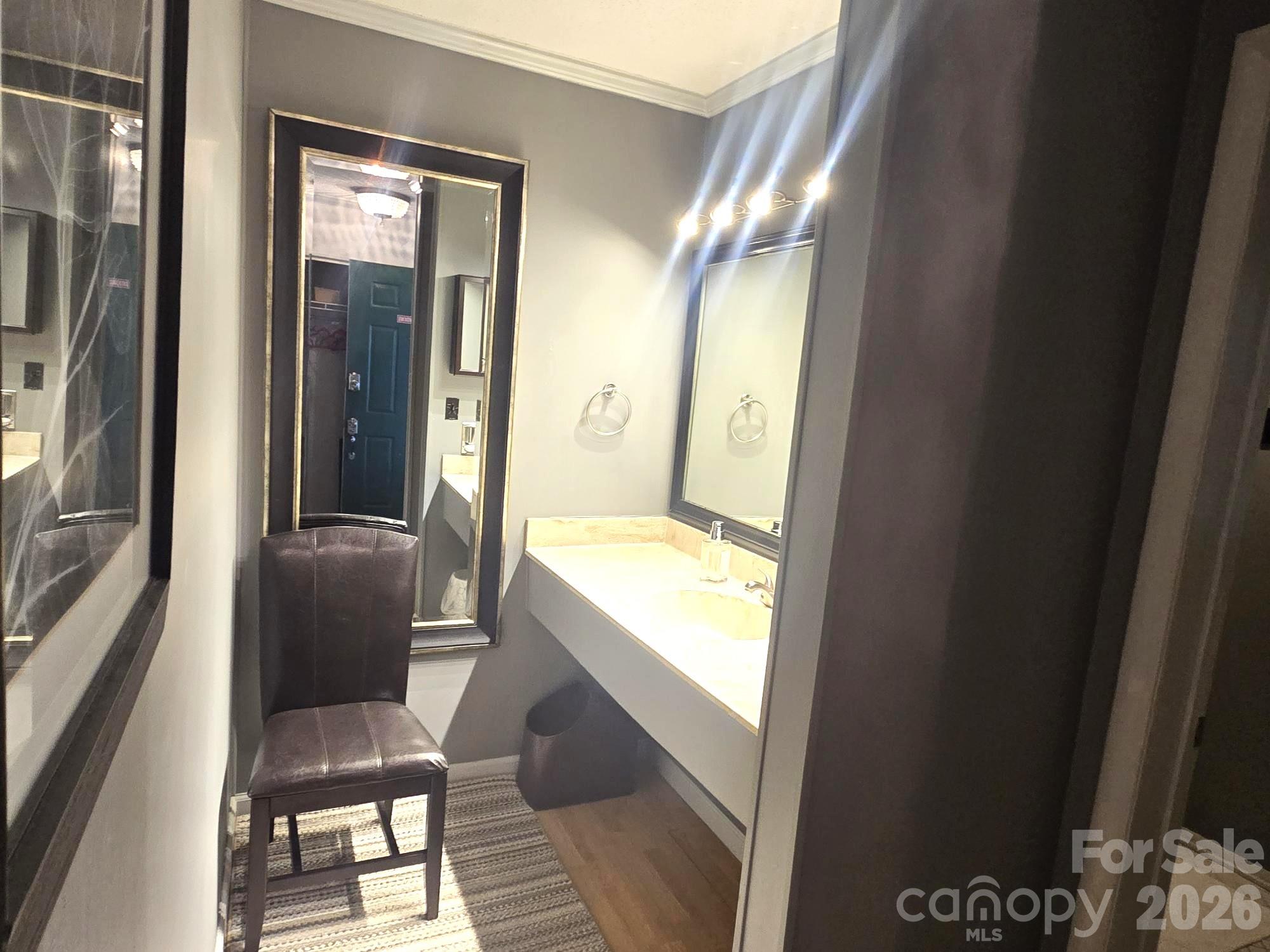 160 Whitney Boulevard 4 Property Photo 11
