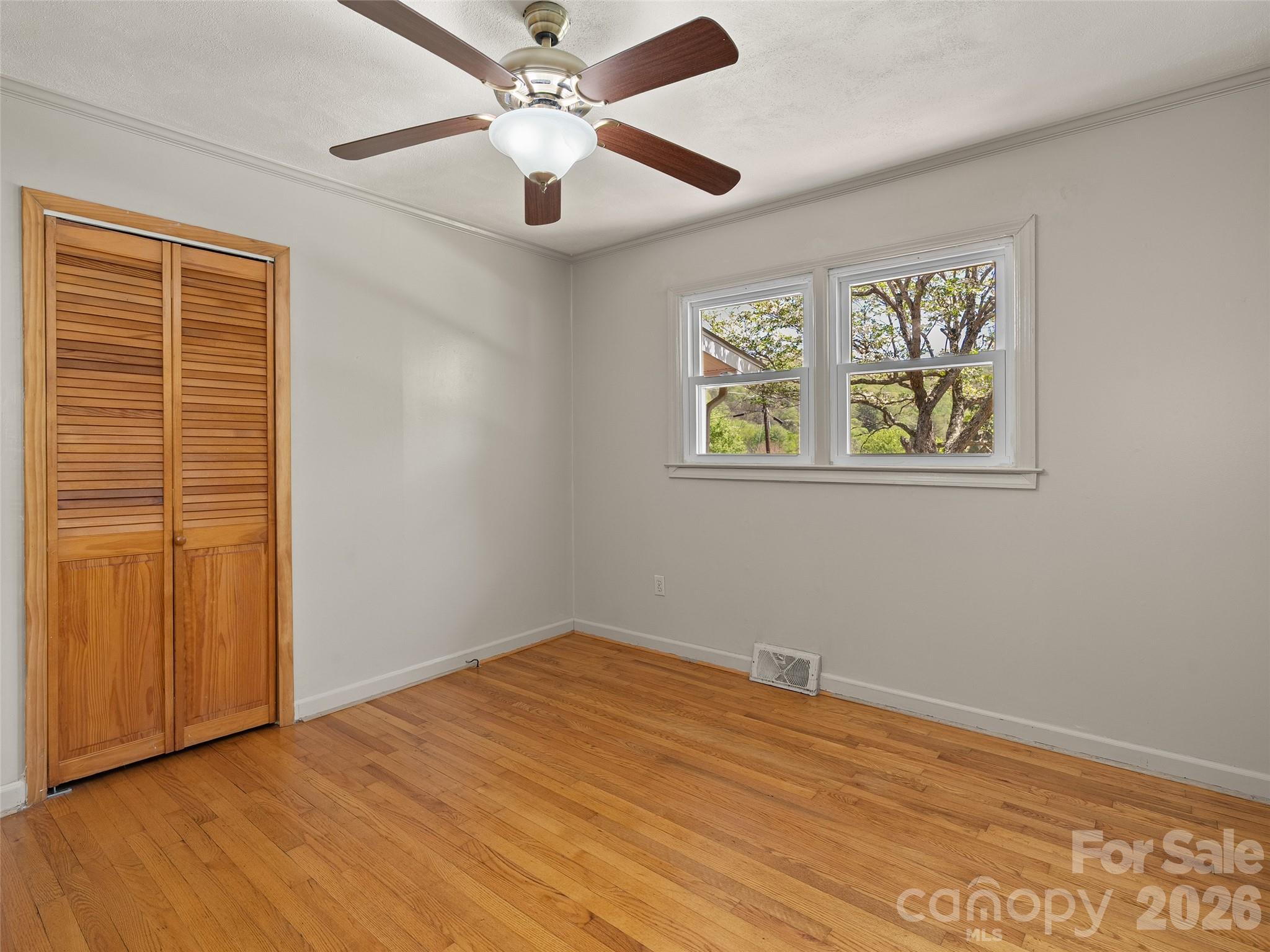 17 W Farley Street Property Photo 14