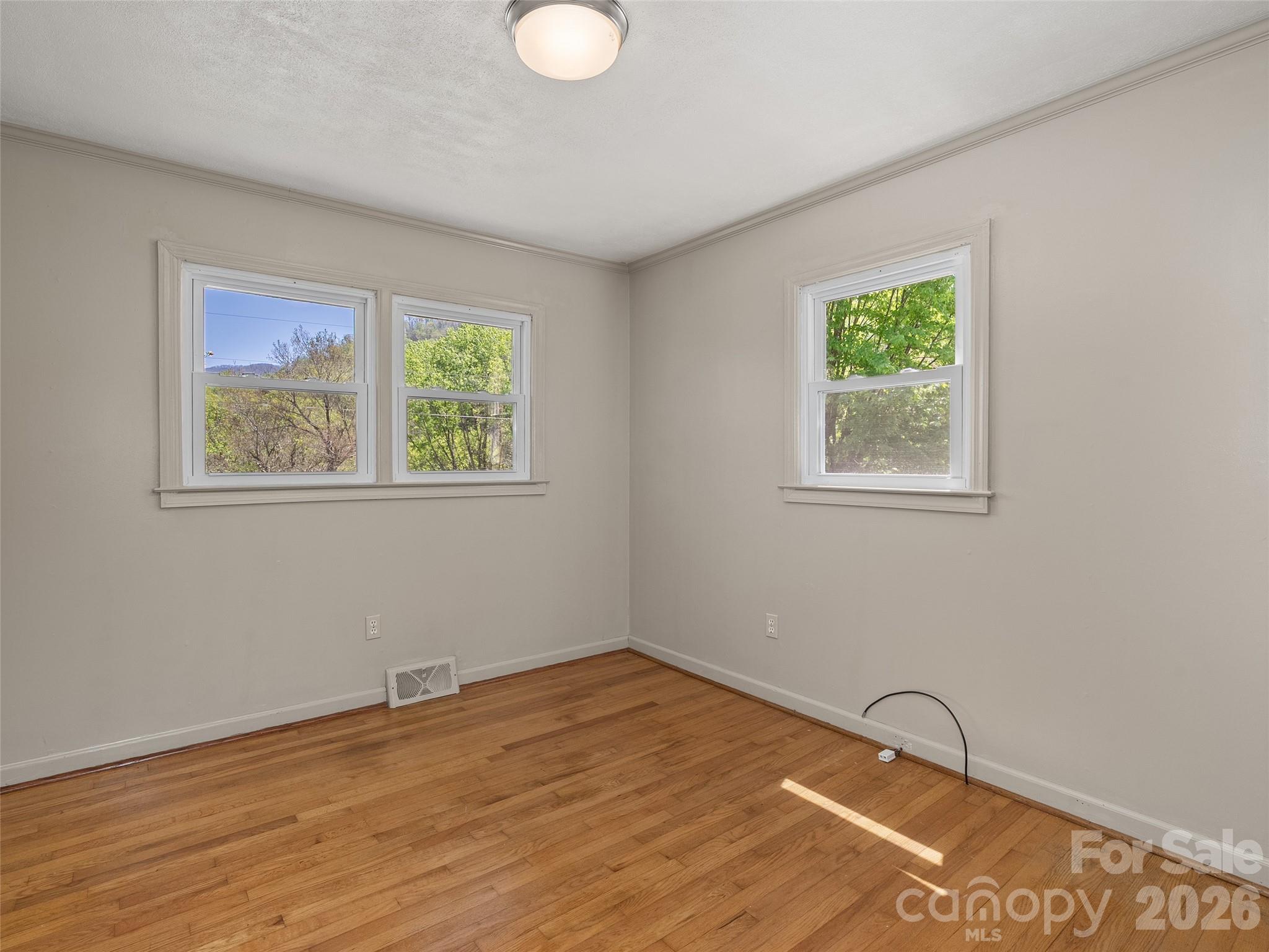 17 W Farley Street Property Photo 16