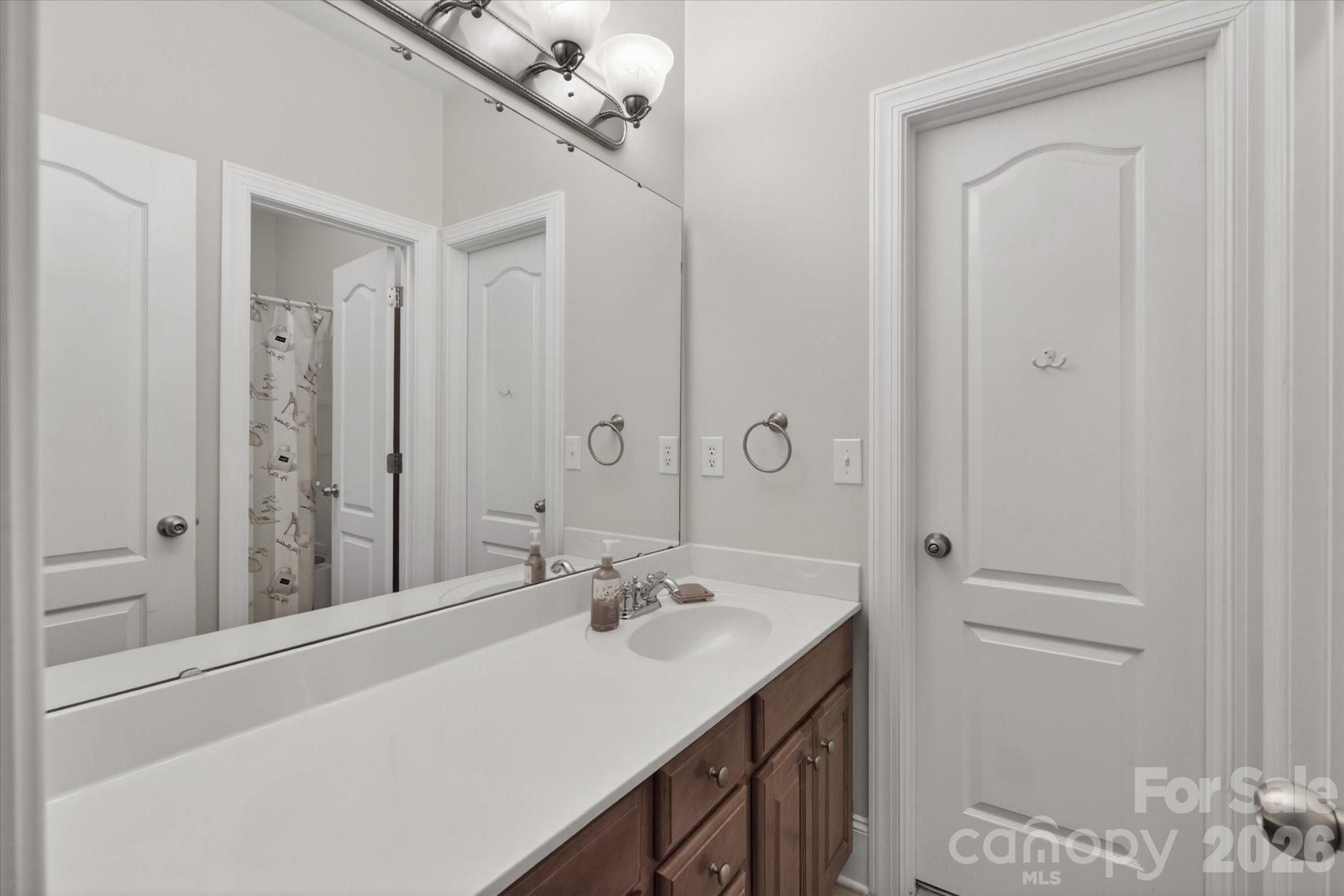 4936 Hawk Shadow Lane Property Photo 28