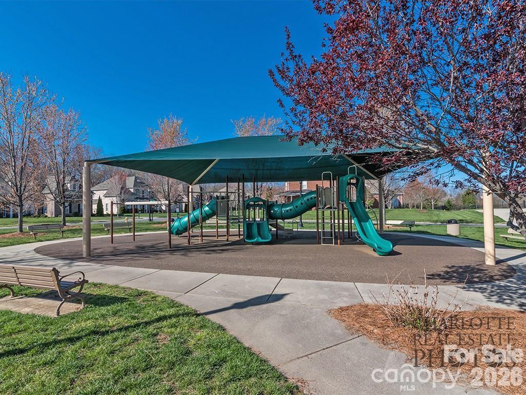 4936 Hawk Shadow Lane Property Photo 47