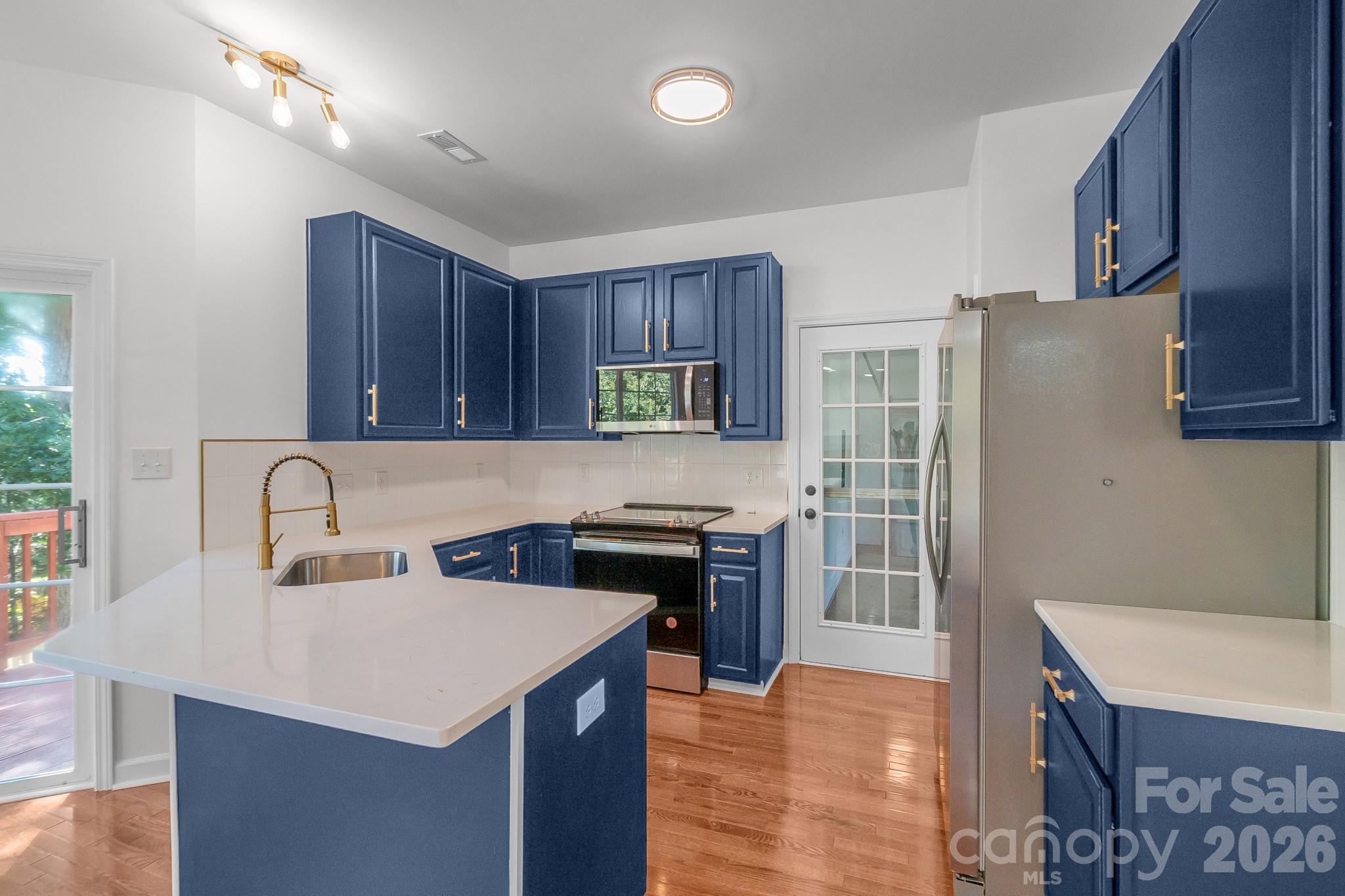 4227 Kiser Woods Drive Property Photo 6