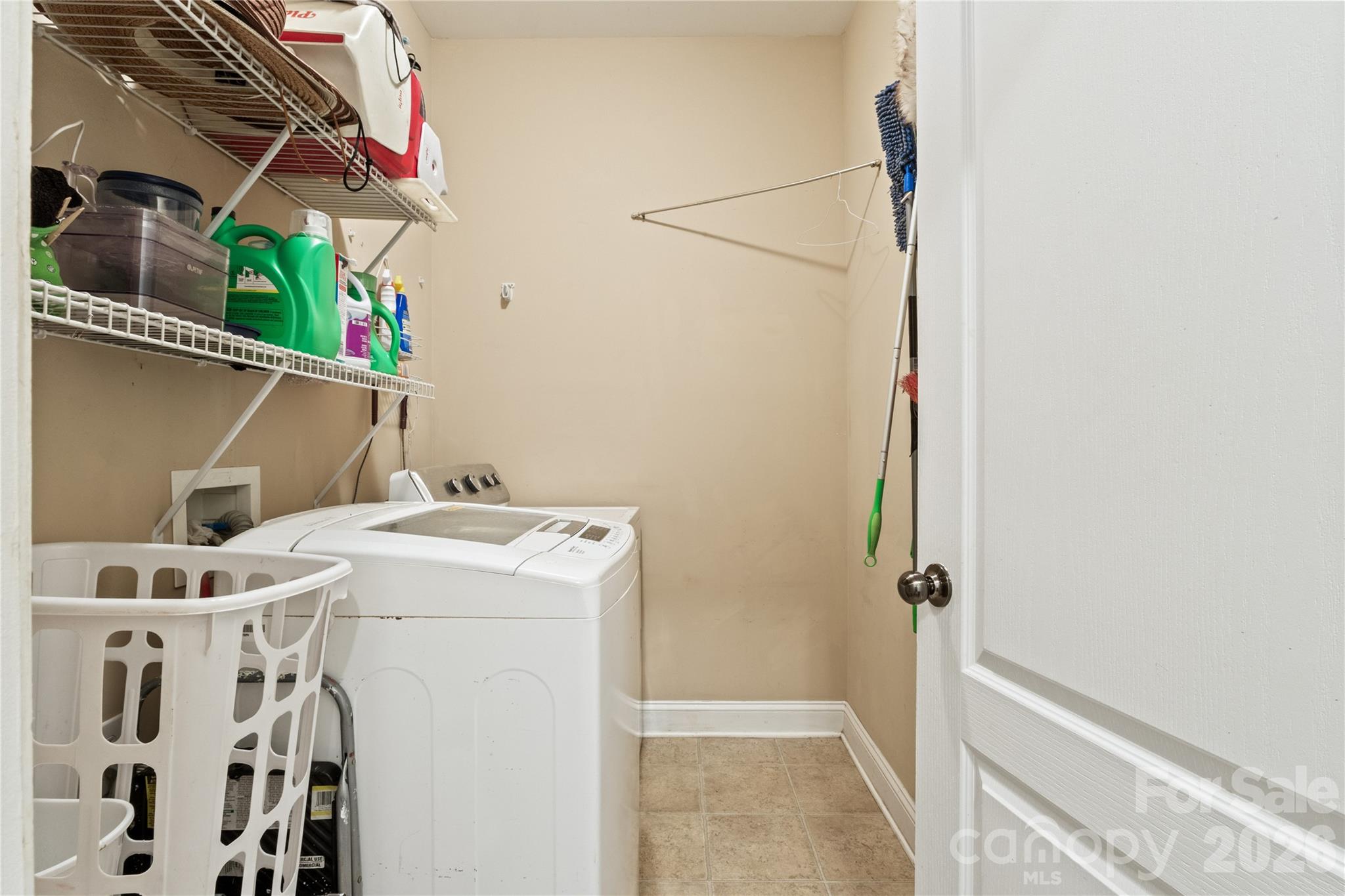 8458 Mossy Cup Trail Property Photo 16