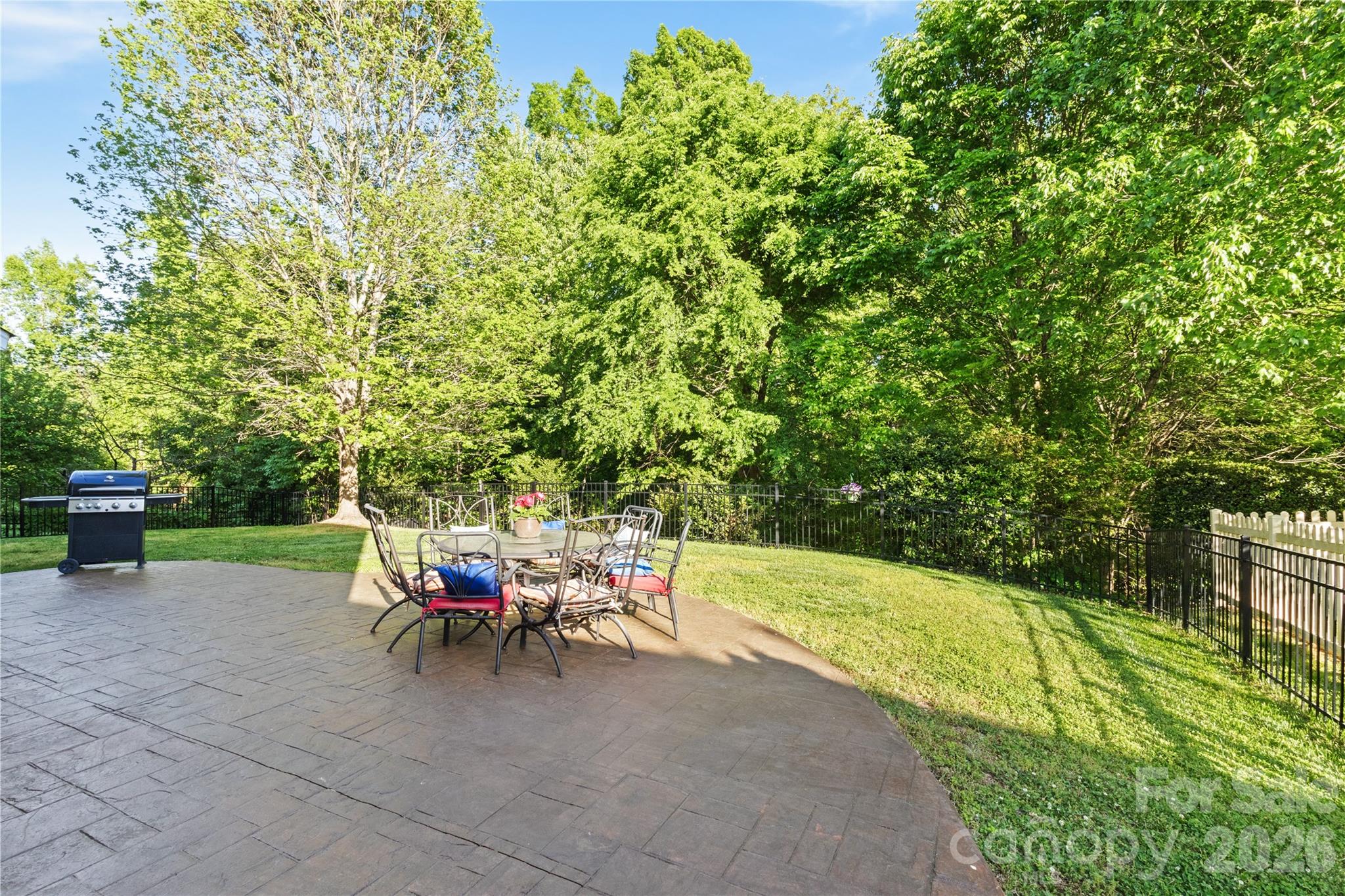 8458 Mossy Cup Trail Property Photo 39