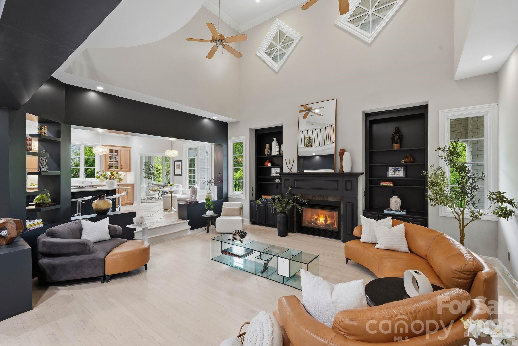 1120 Chollywood Drive Property Photo 4