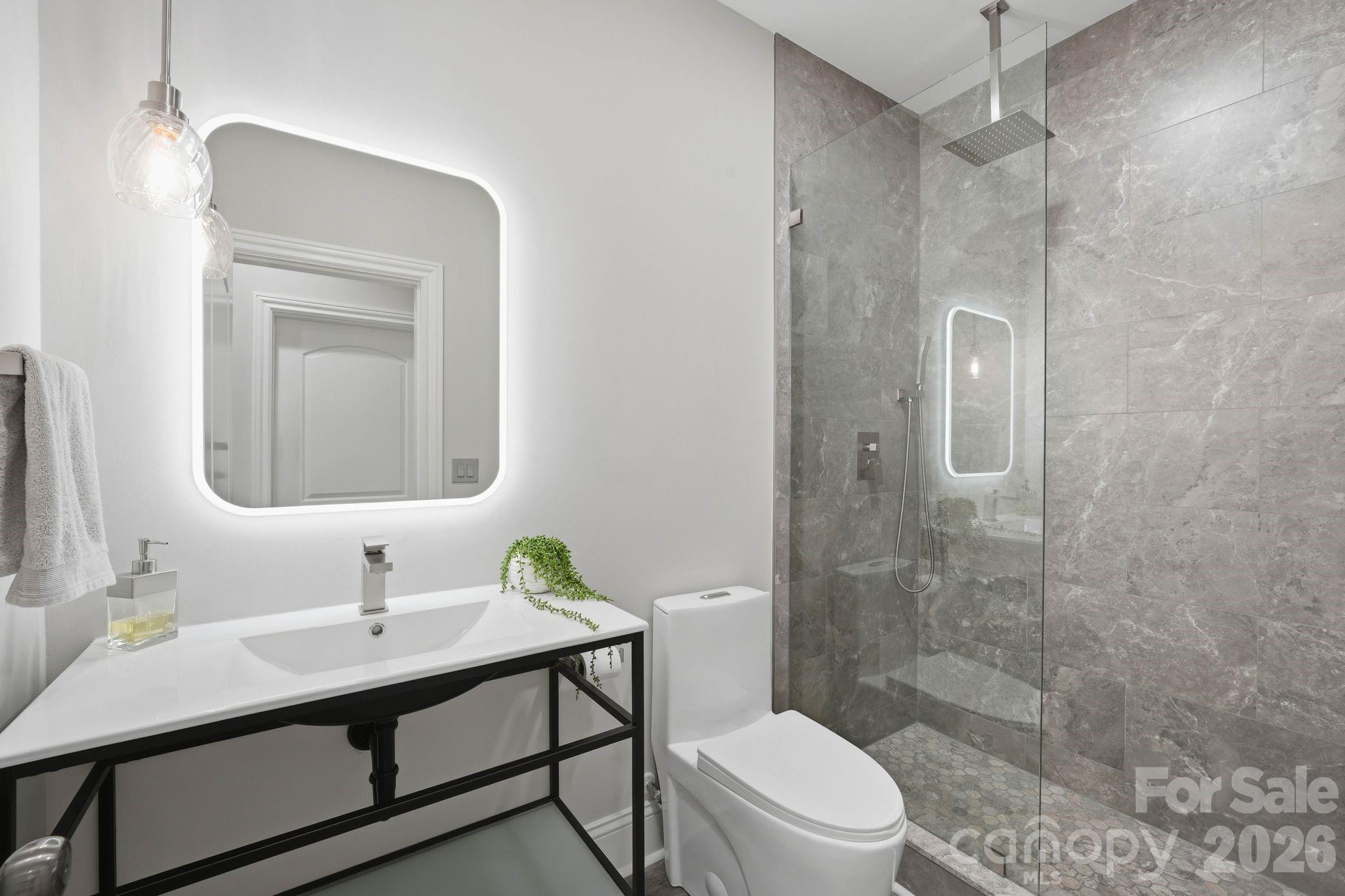 1120 Chollywood Drive Property Photo 41
