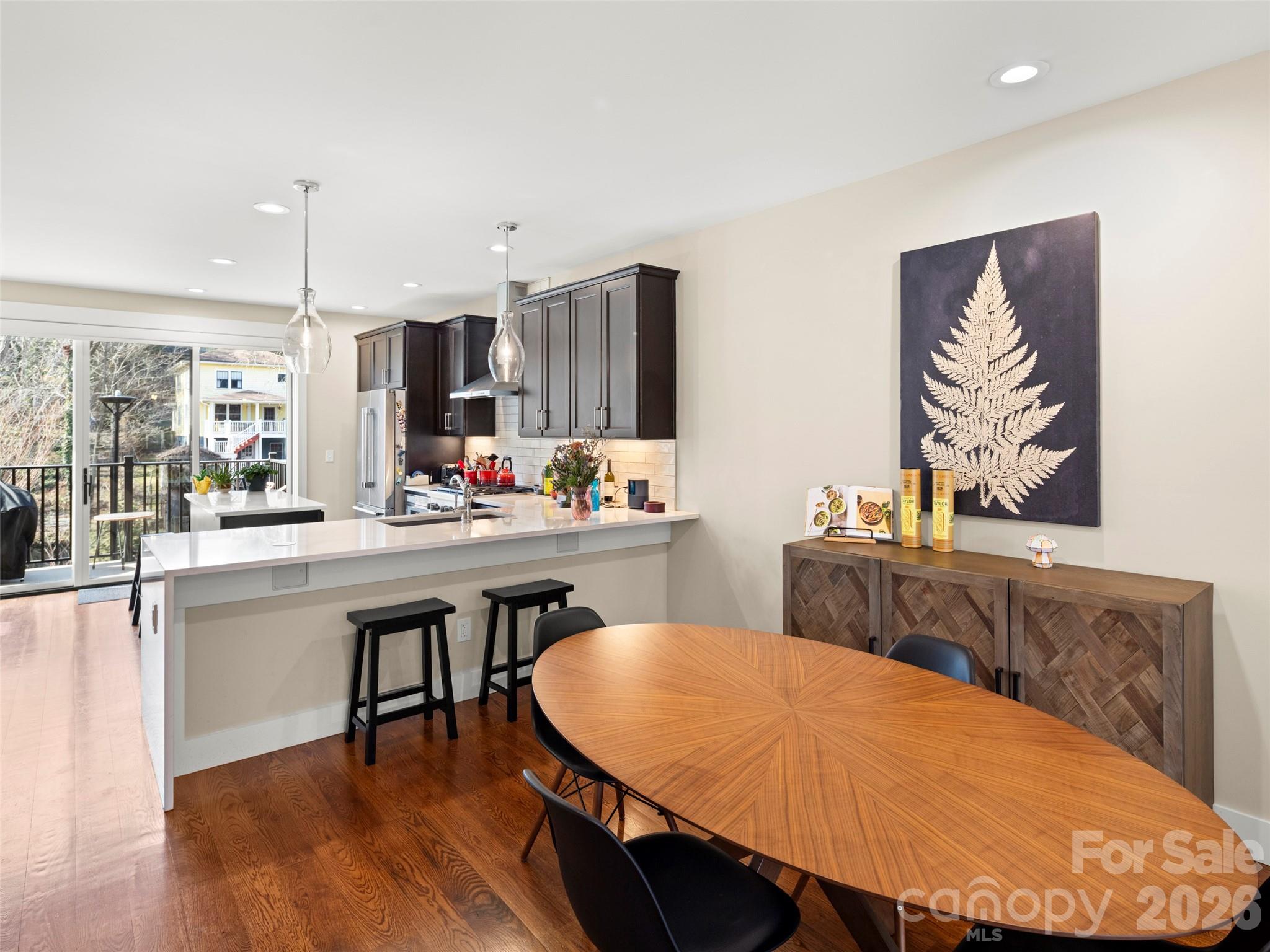 221 Broadway Street Property Photo 5