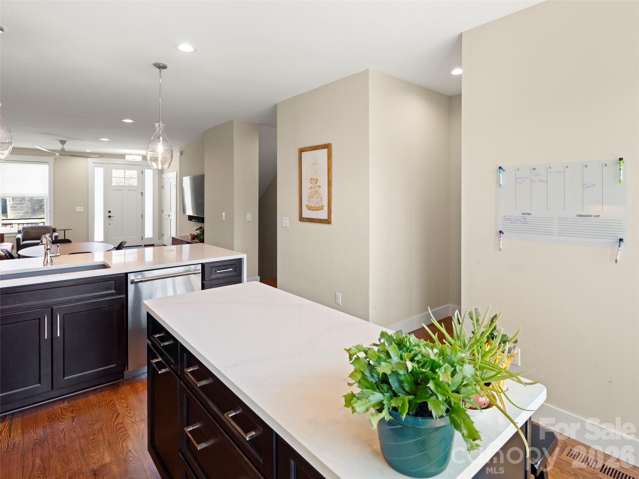 221 Broadway Street Property Photo 12