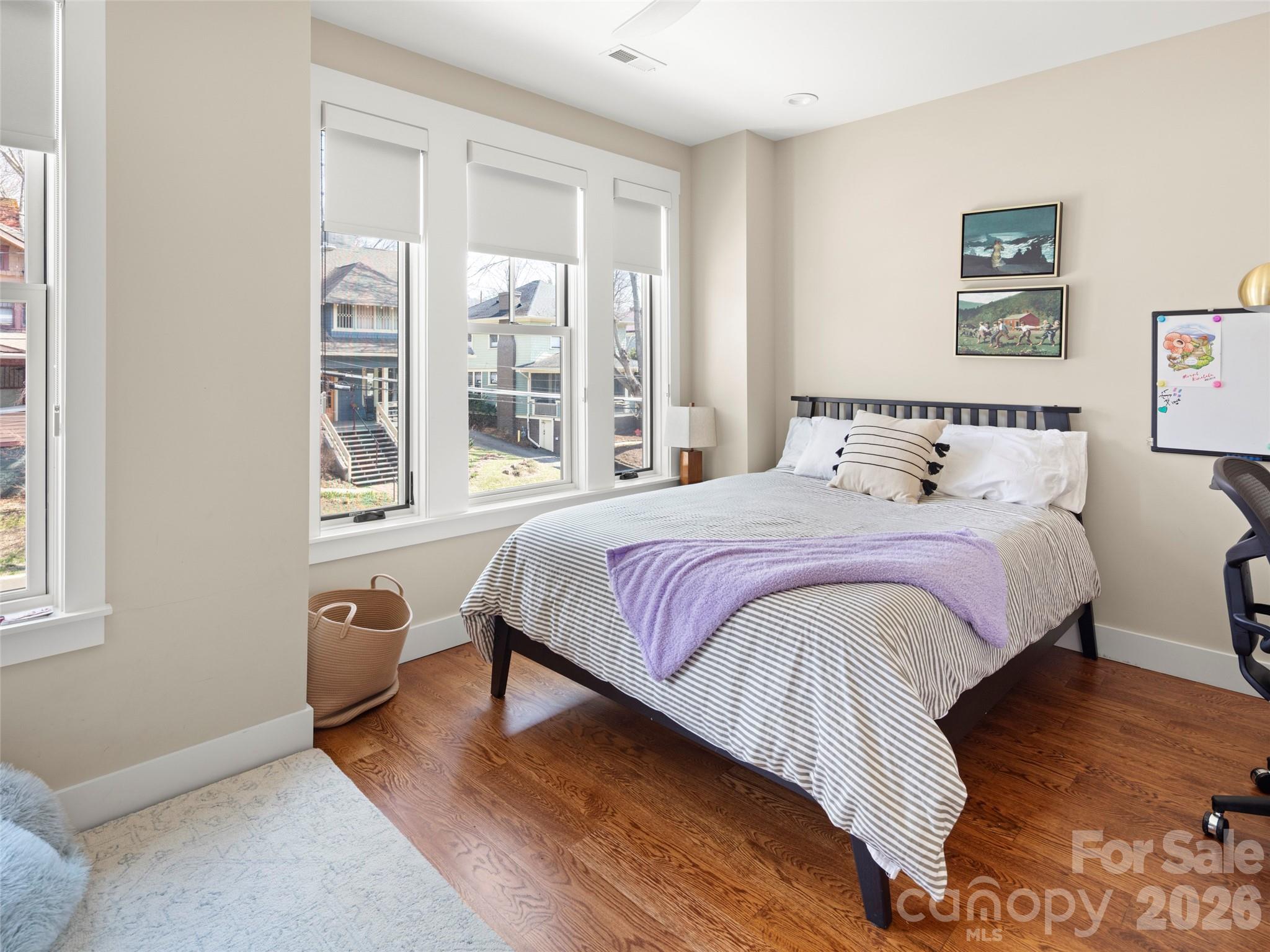 221 Broadway Street Property Photo 17