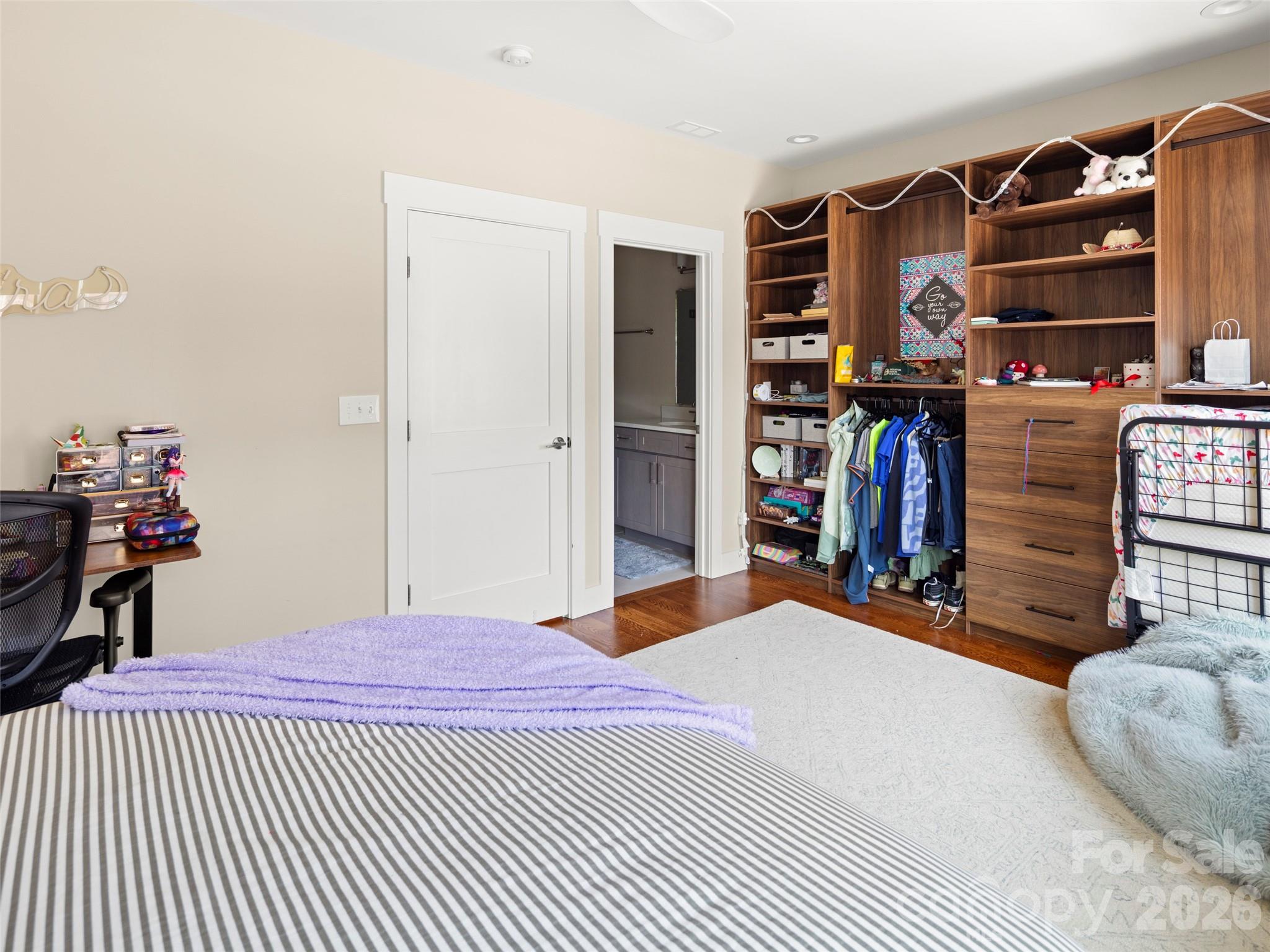 221 Broadway Street Property Photo 18