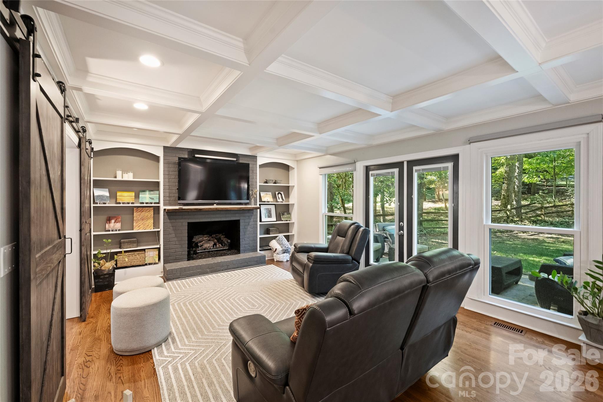 5525 Lancelot Drive Property Photo 10