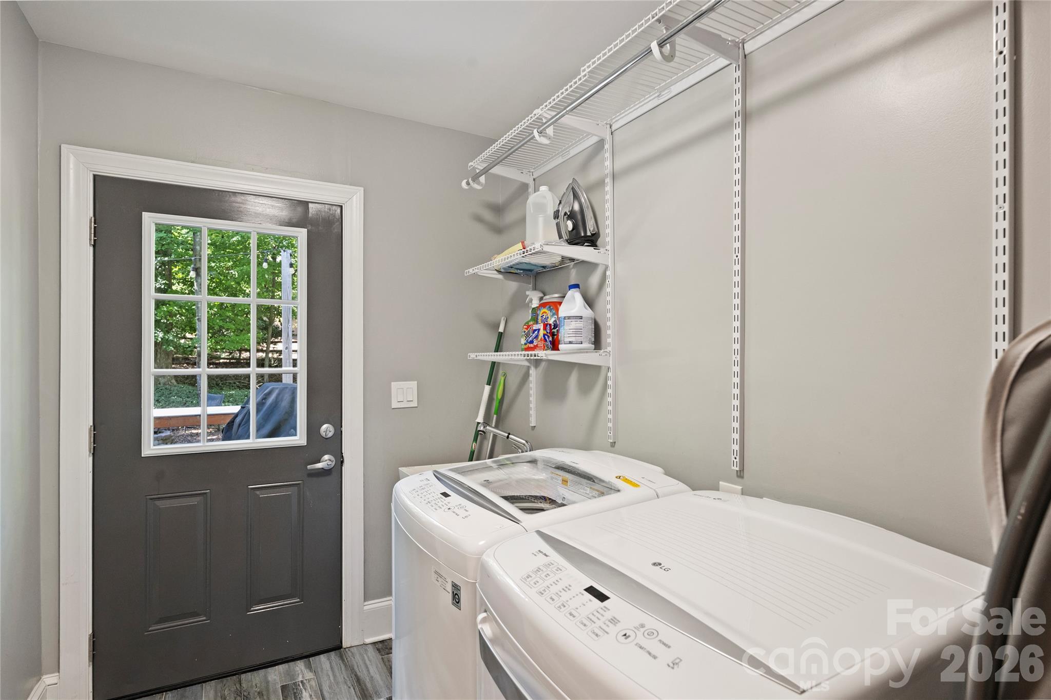 5525 Lancelot Drive Property Photo 17