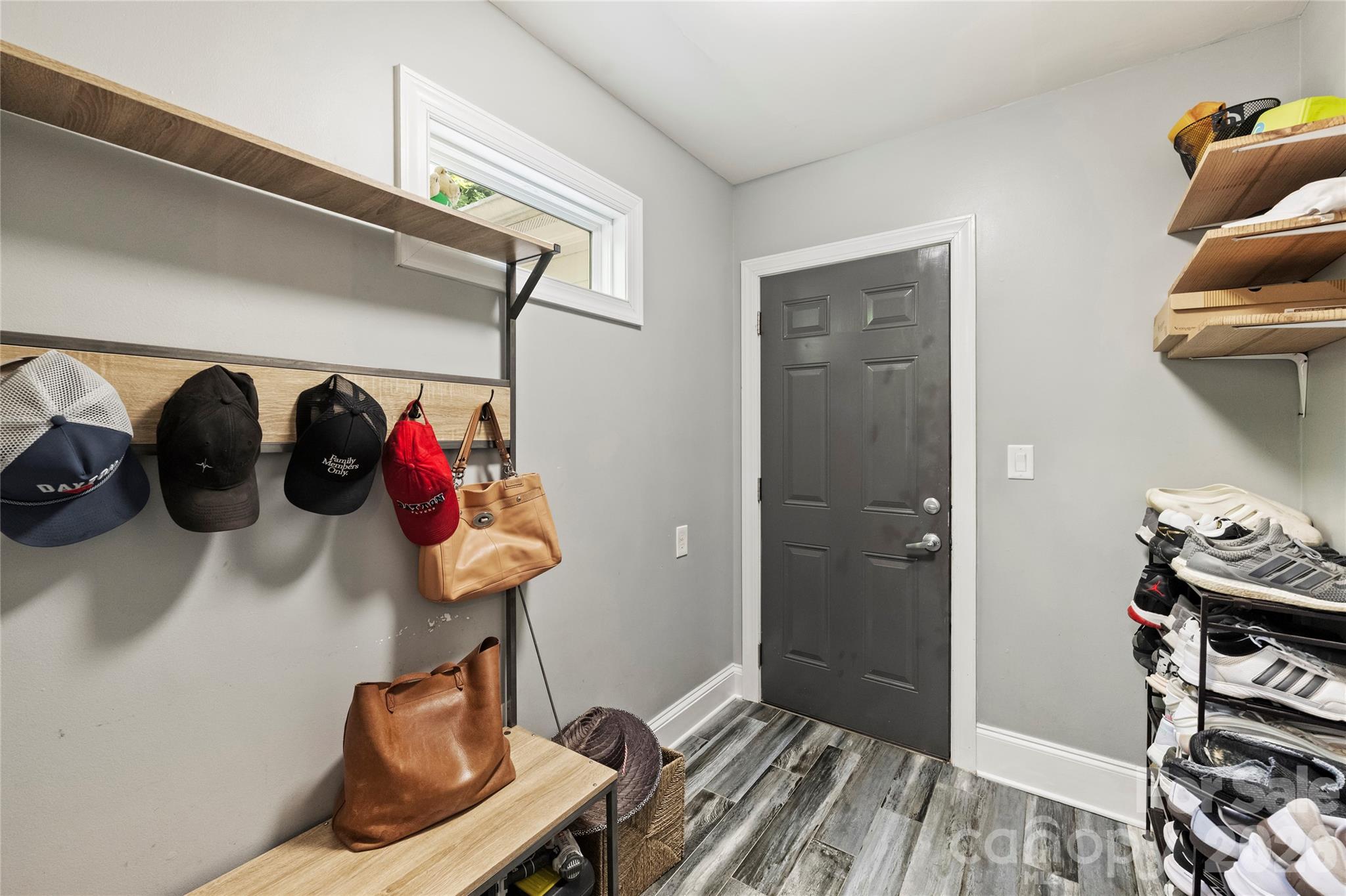 5525 Lancelot Drive Property Photo 18