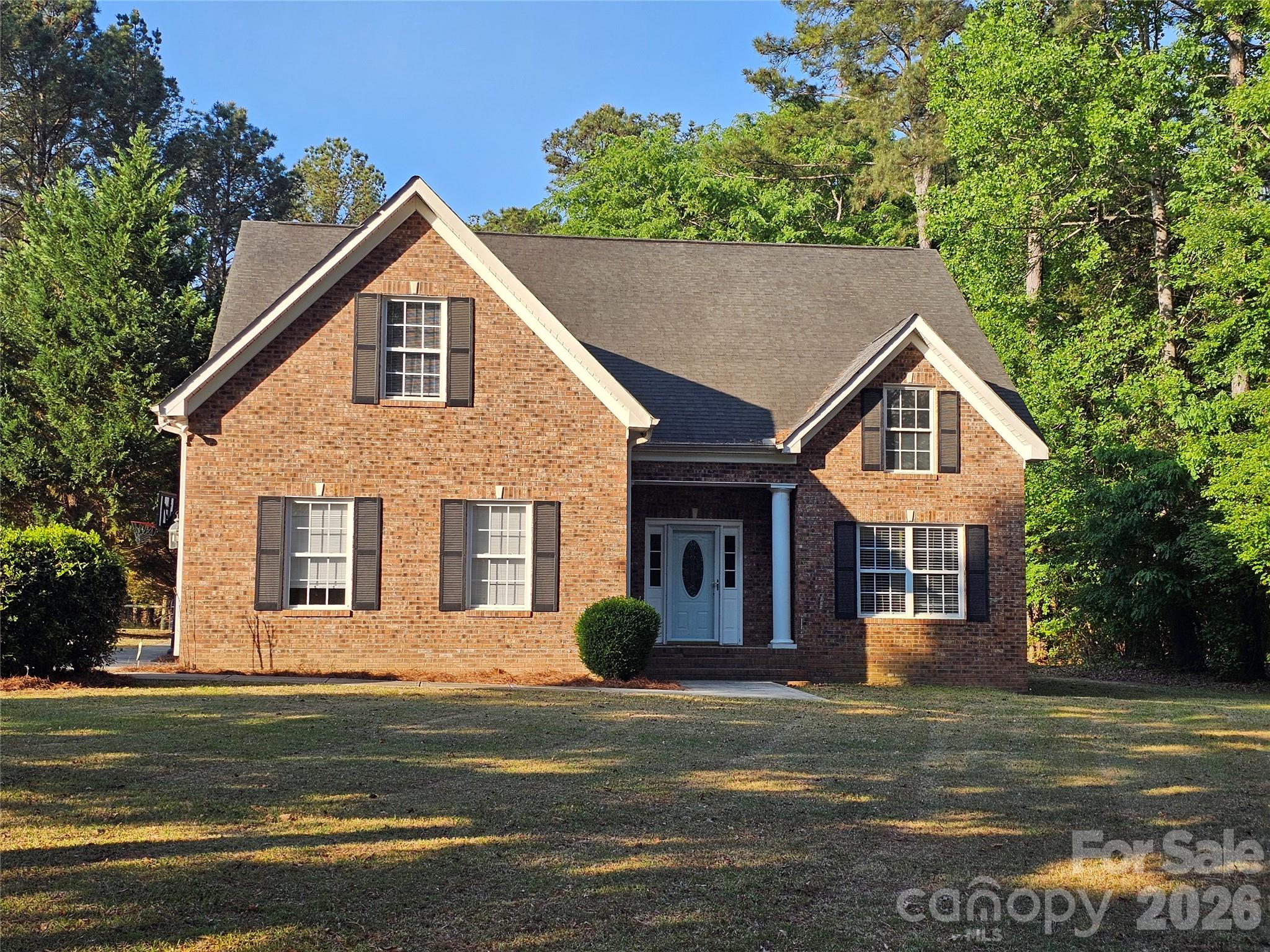 2843 Lakeshore Drive Property Photo 1