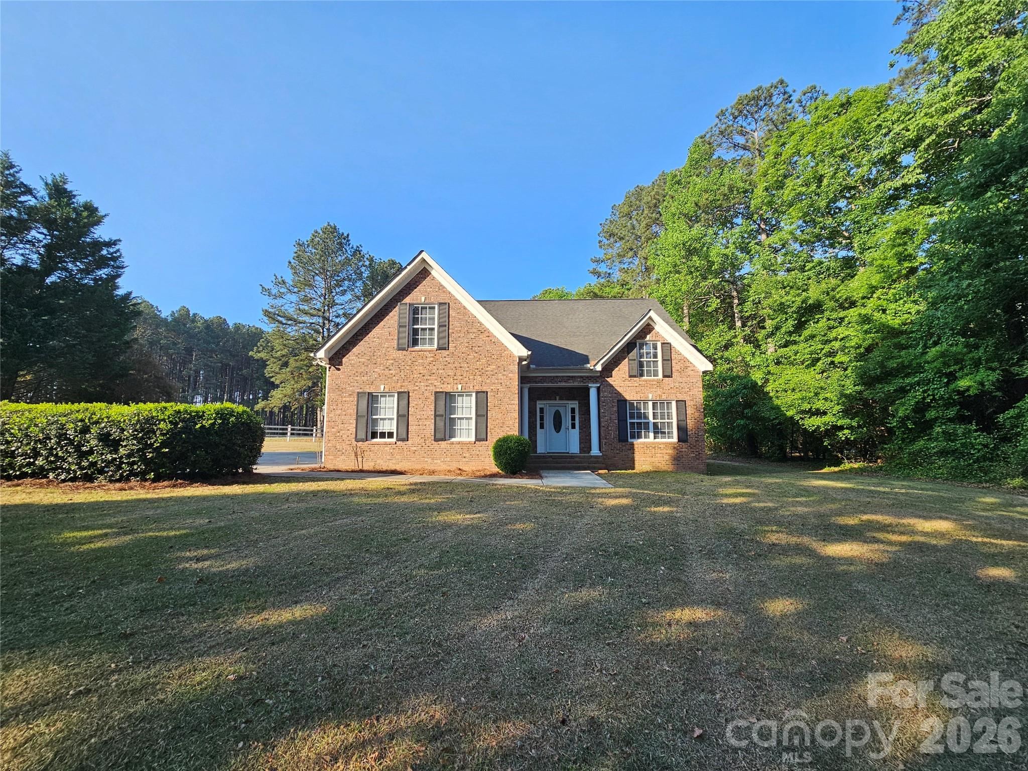 2843 Lakeshore Drive Property Photo 3