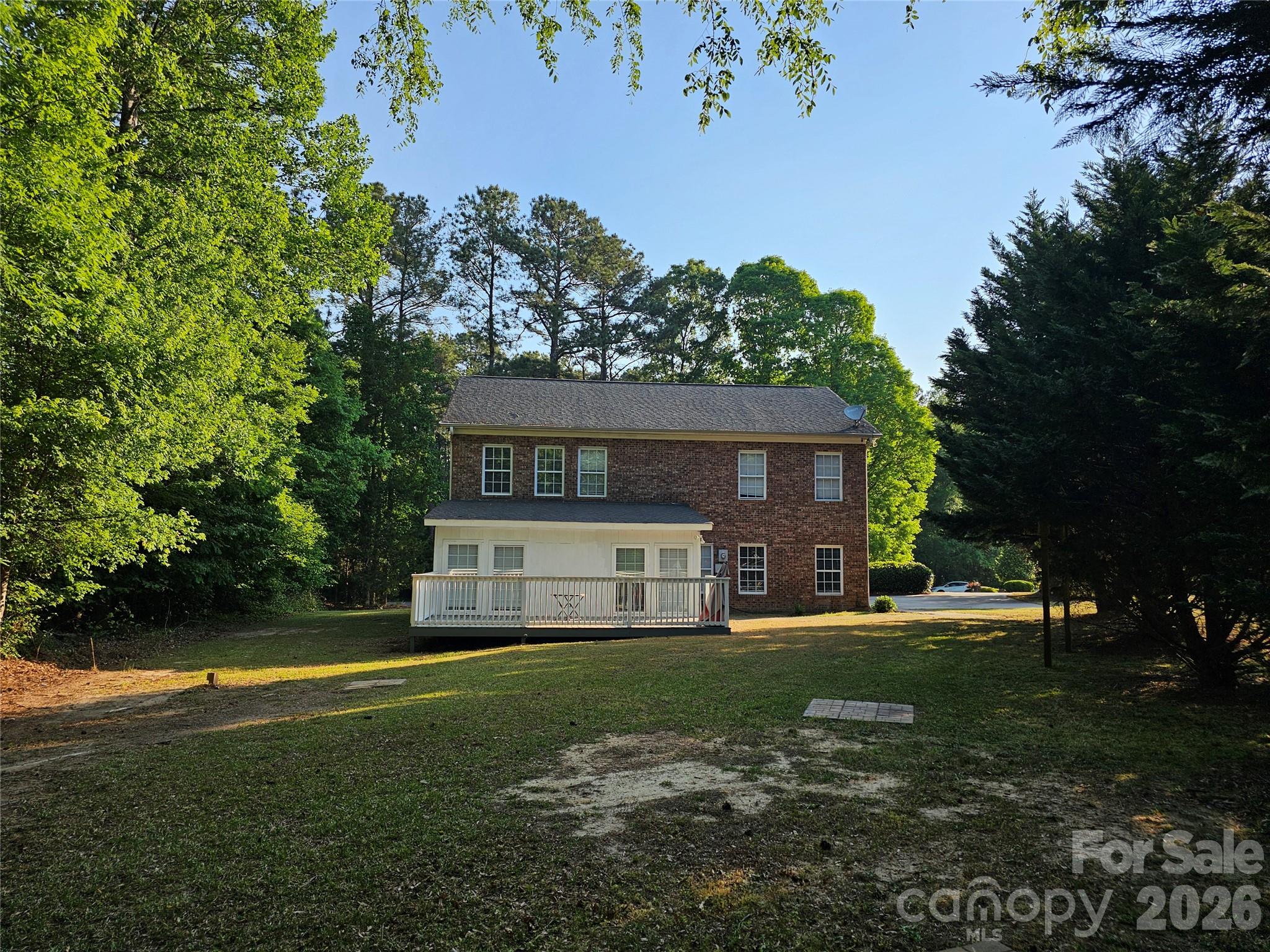 2843 Lakeshore Drive Property Photo 12
