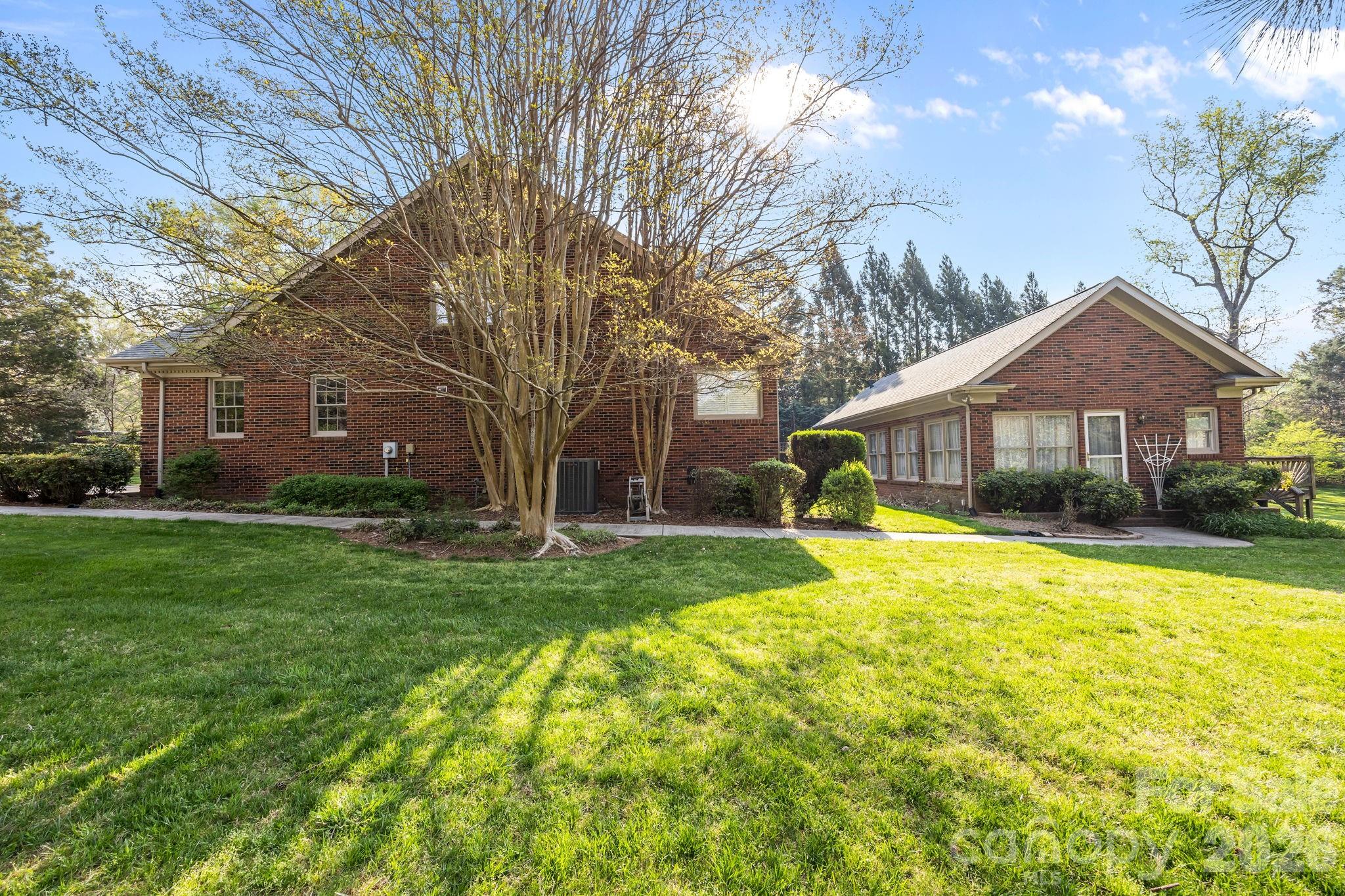 3325 Tilley Morris Road Property Photo 3