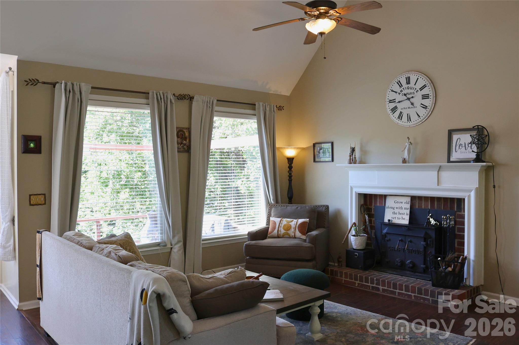 2325 Perry Road Property Photo 3