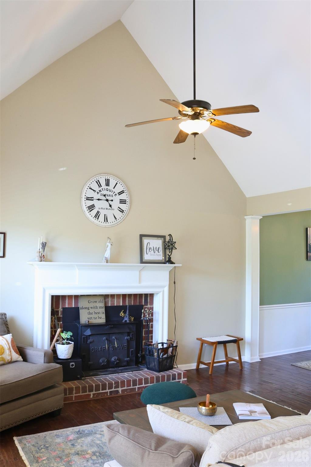2325 Perry Road Property Photo 4