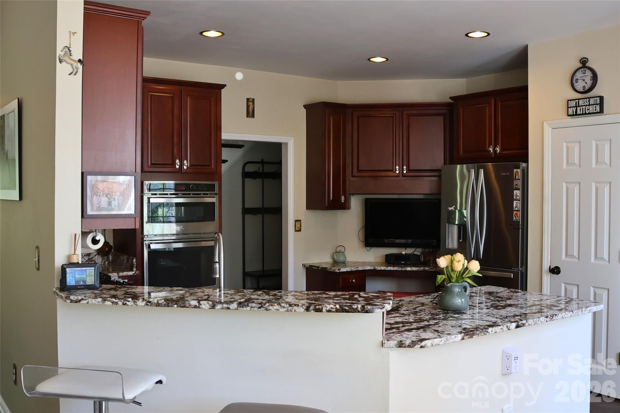 2325 Perry Road Property Photo 5
