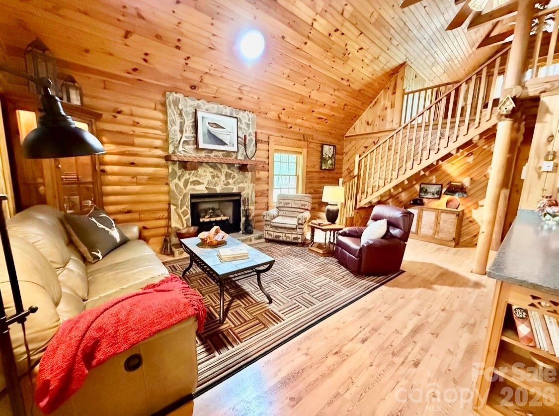 57 Club Lane Property Photo 12