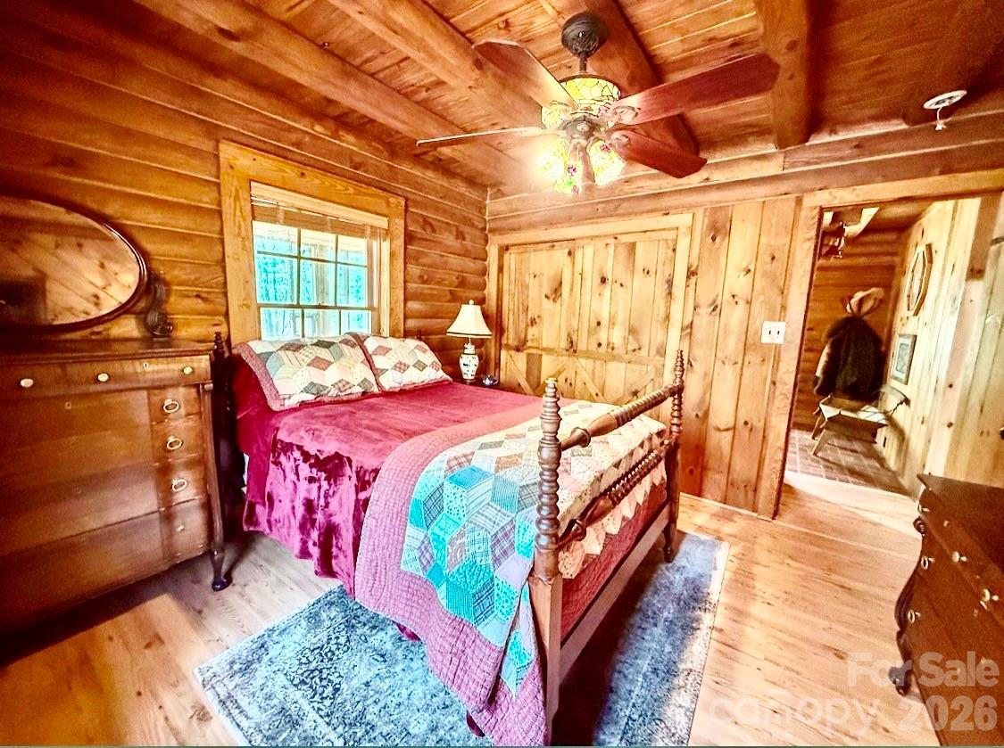 57 Club Lane Property Photo 20