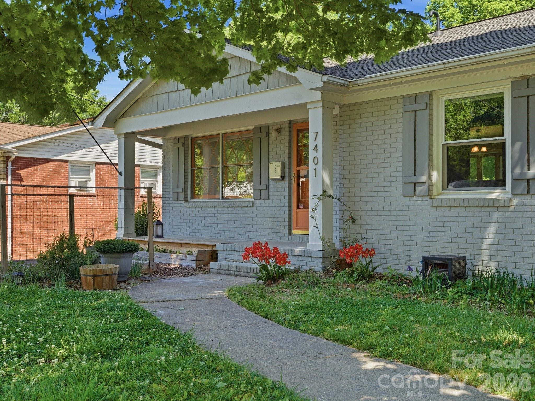 7401 Woodstream Drive Property Photo 1