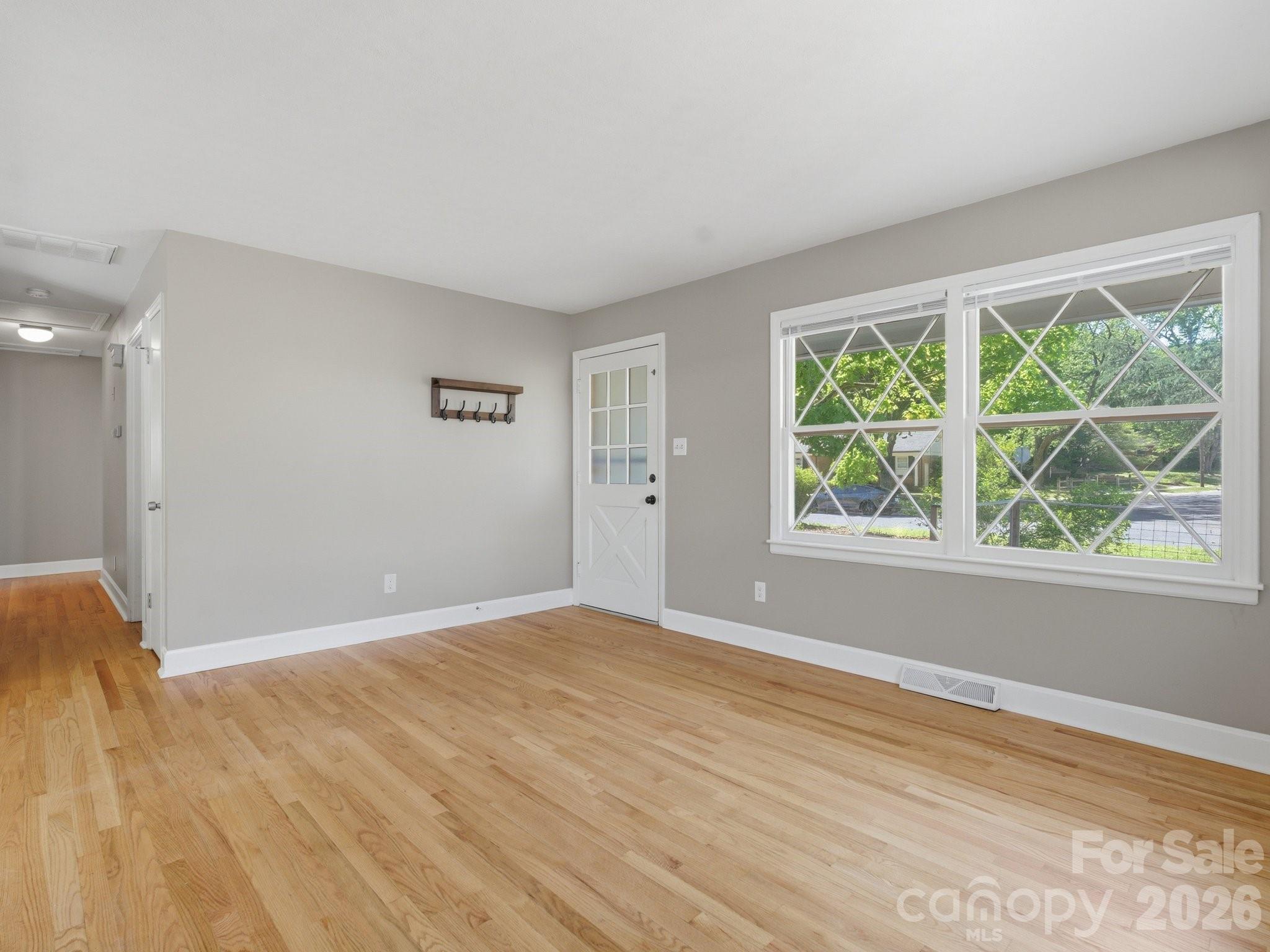 7401 Woodstream Drive Property Photo 7