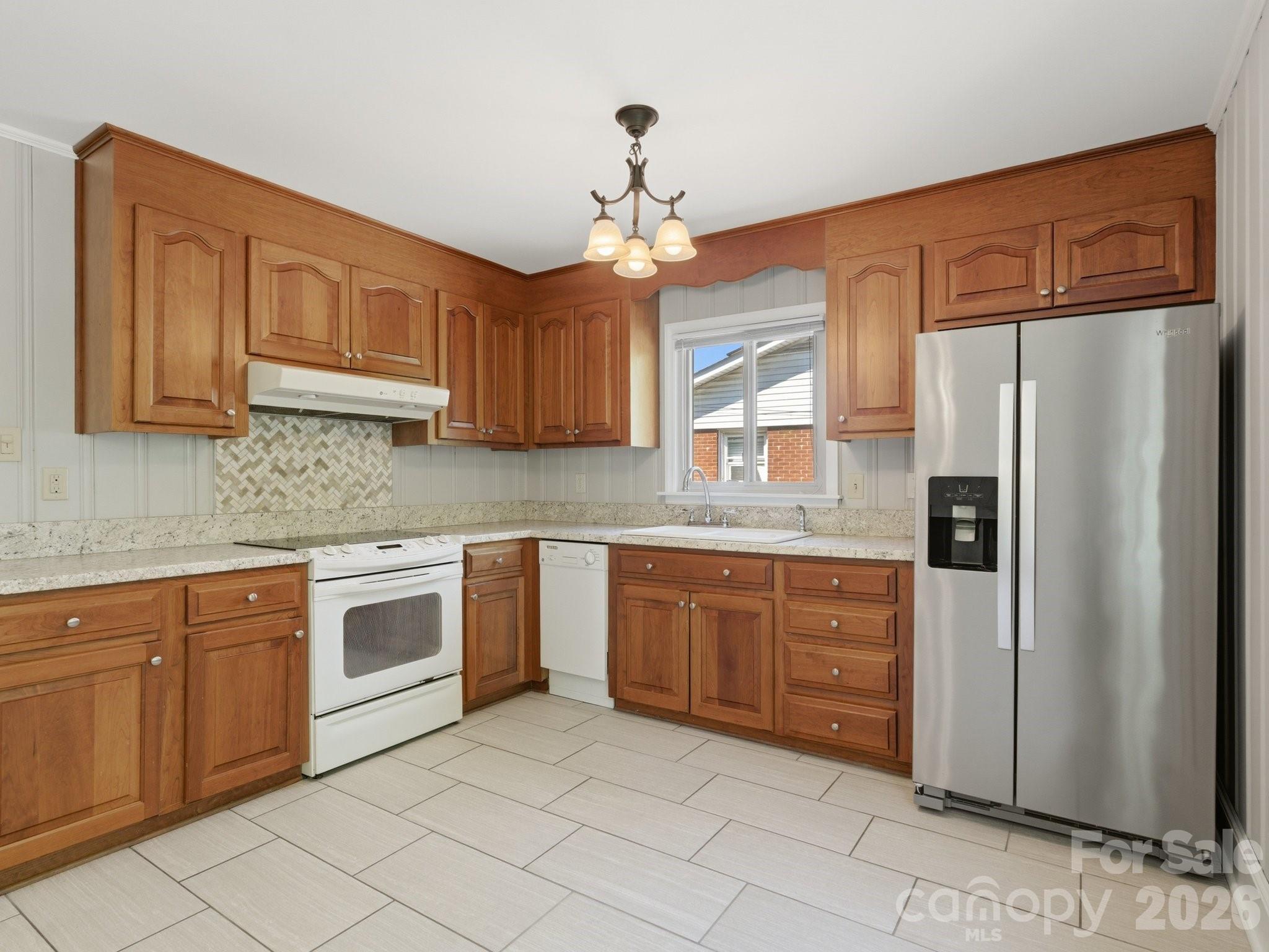 7401 Woodstream Drive Property Photo 11