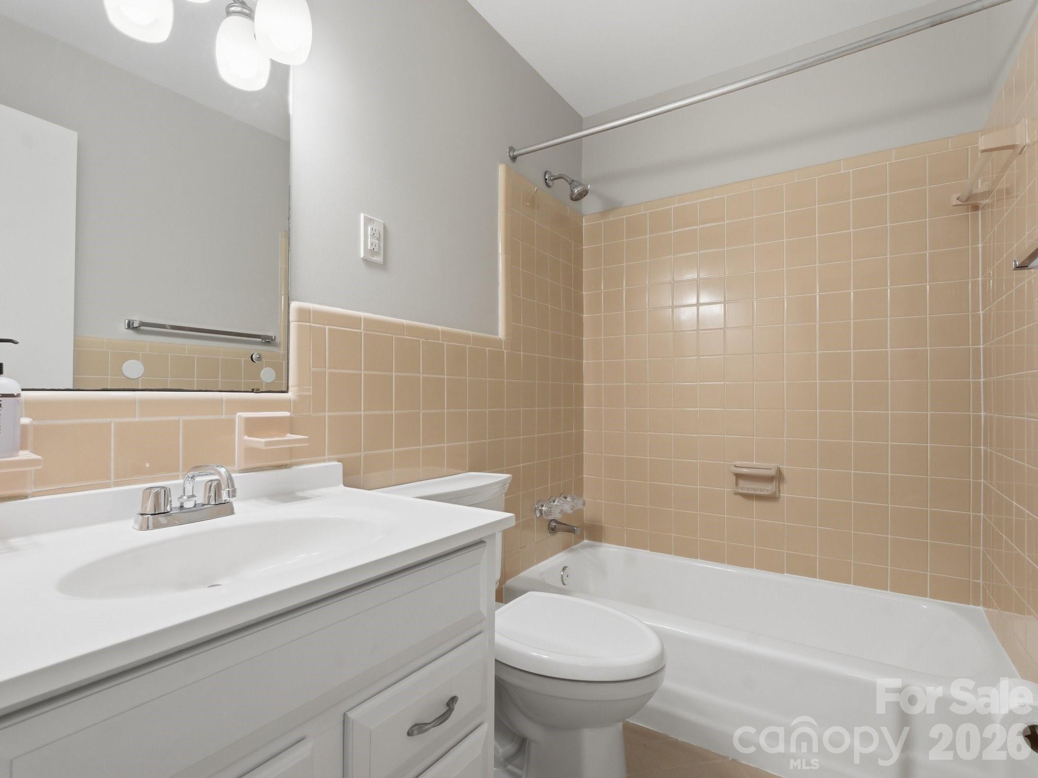 7401 Woodstream Drive Property Photo 25