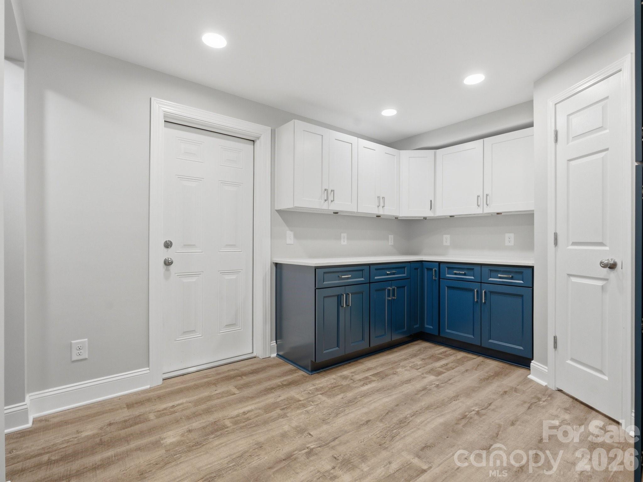 7401 Woodstream Drive Property Photo 33