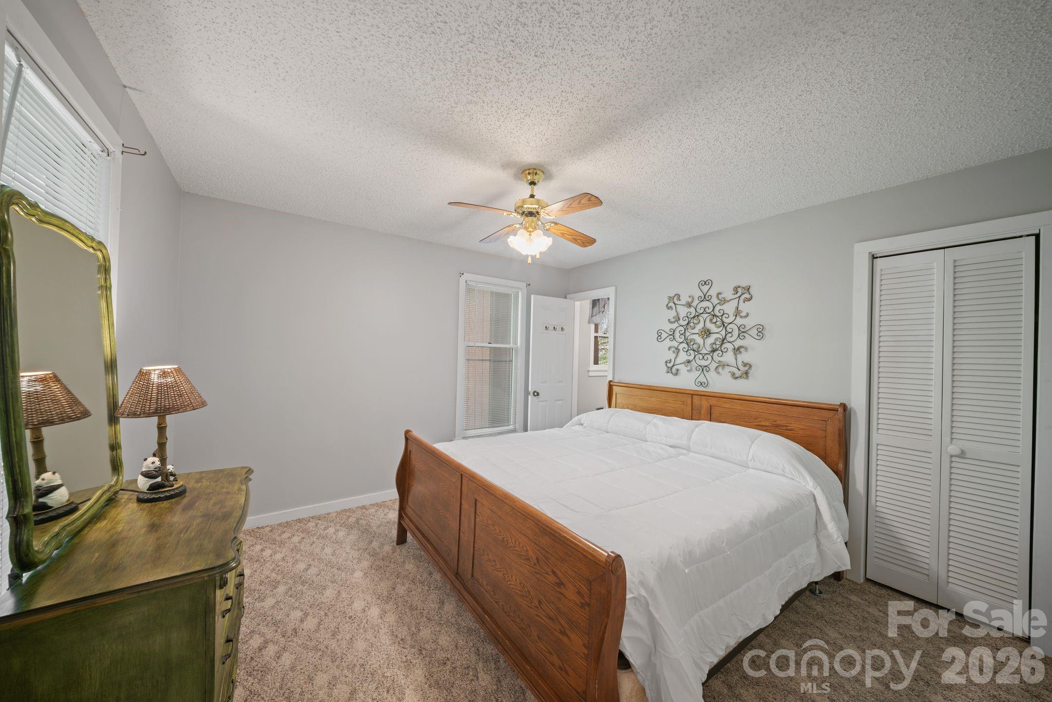 149 Greentree Lane Property Photo 9