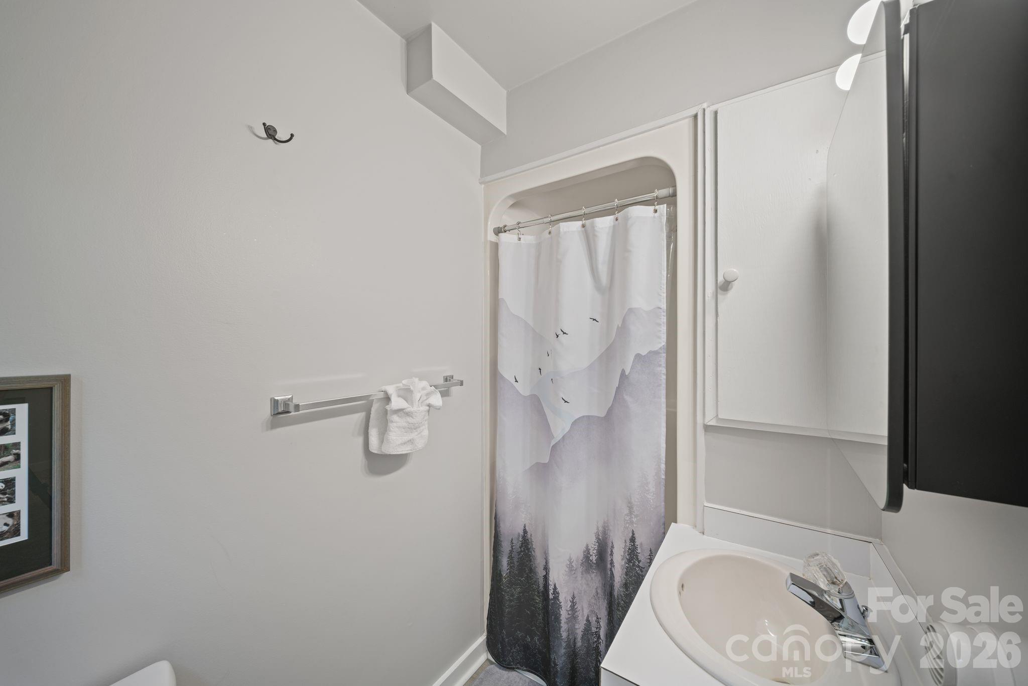 149 Greentree Lane Property Photo 10