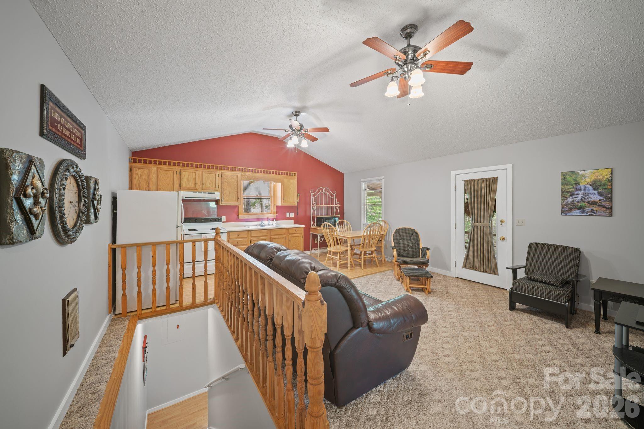 149 Greentree Lane Property Photo 12