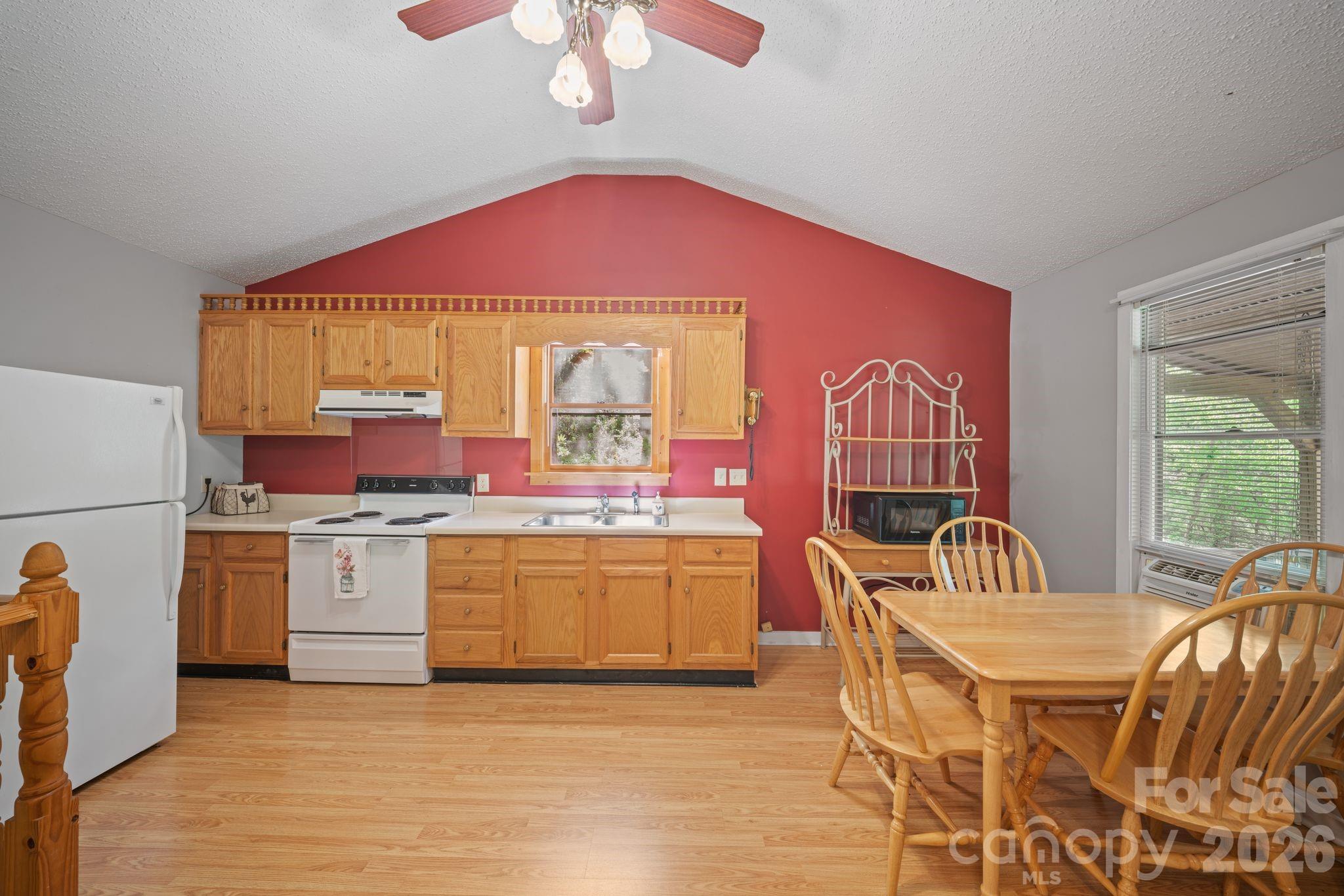 149 Greentree Lane Property Photo 13
