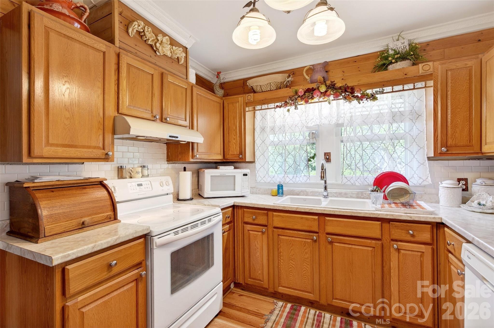 6507 S 226 Highway Property Photo 17