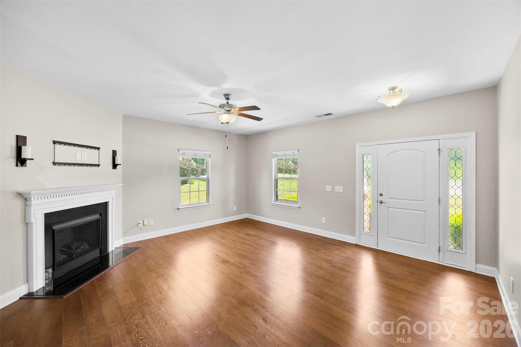 2548 Flintshire Lane Property Photo 6