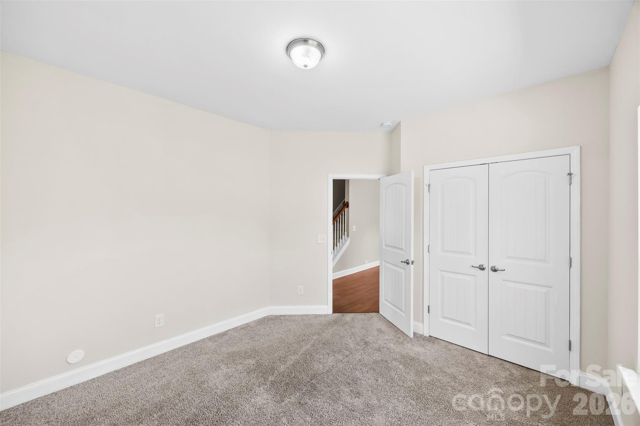 2548 Flintshire Lane Property Photo 11