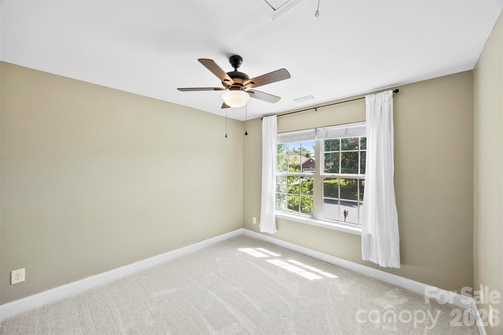 2548 Flintshire Lane Property Photo 23