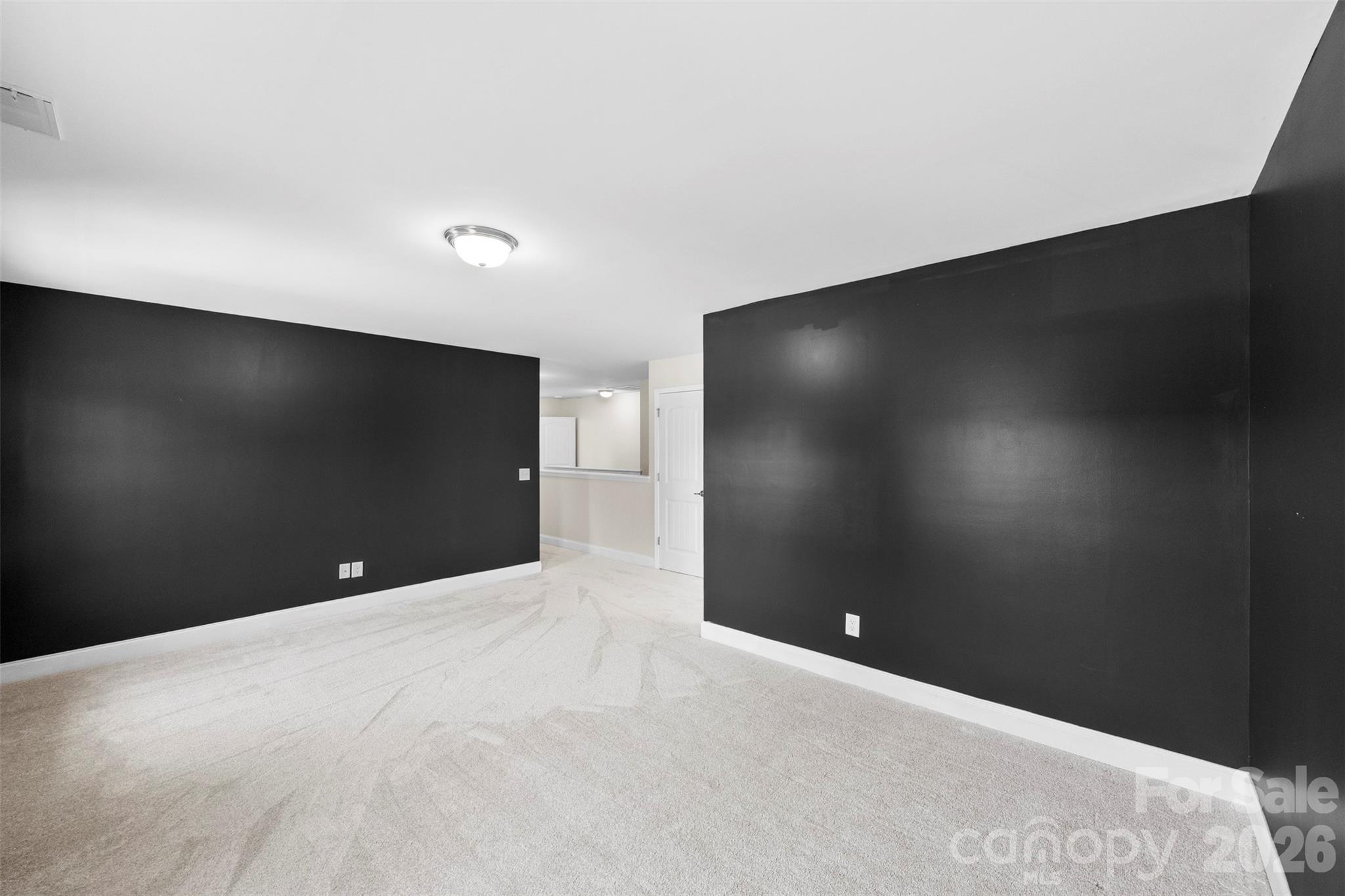 2548 Flintshire Lane Property Photo 25