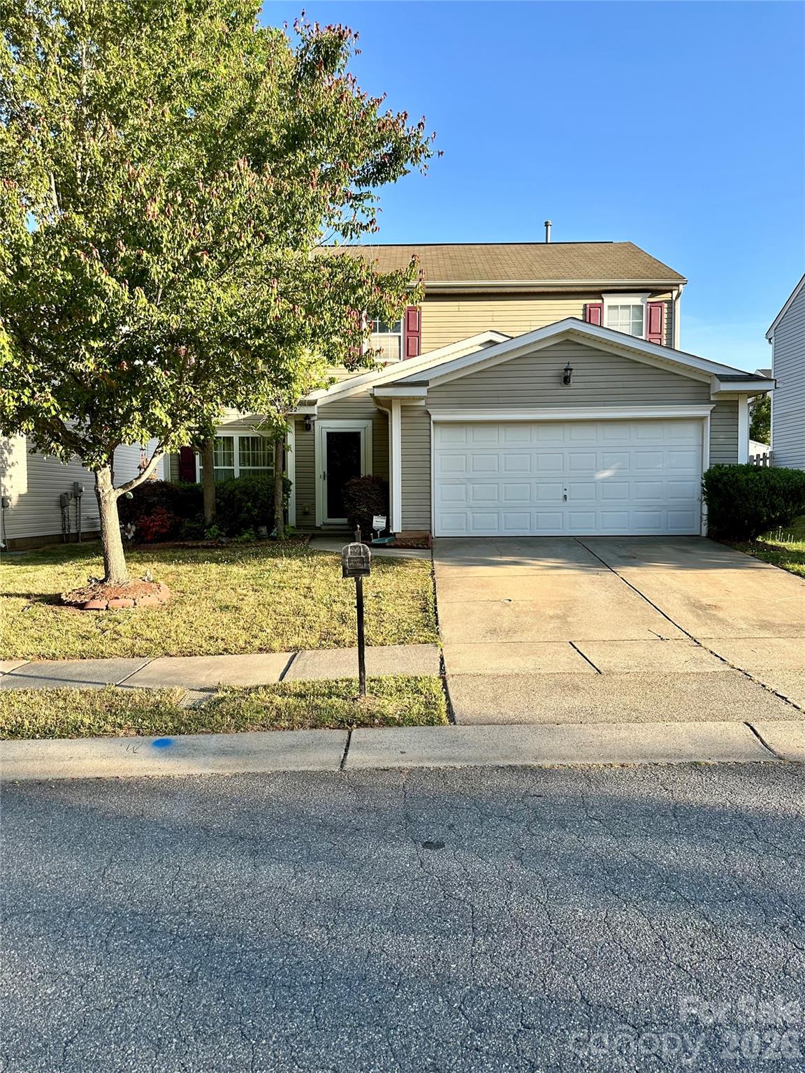 4722 Mortonhall Road Property Photo 2