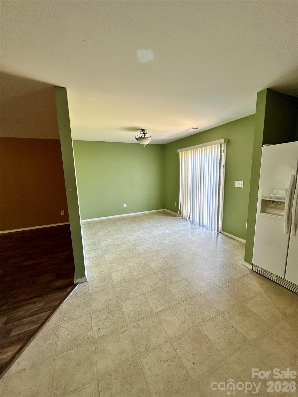4722 Mortonhall Road Property Photo 5