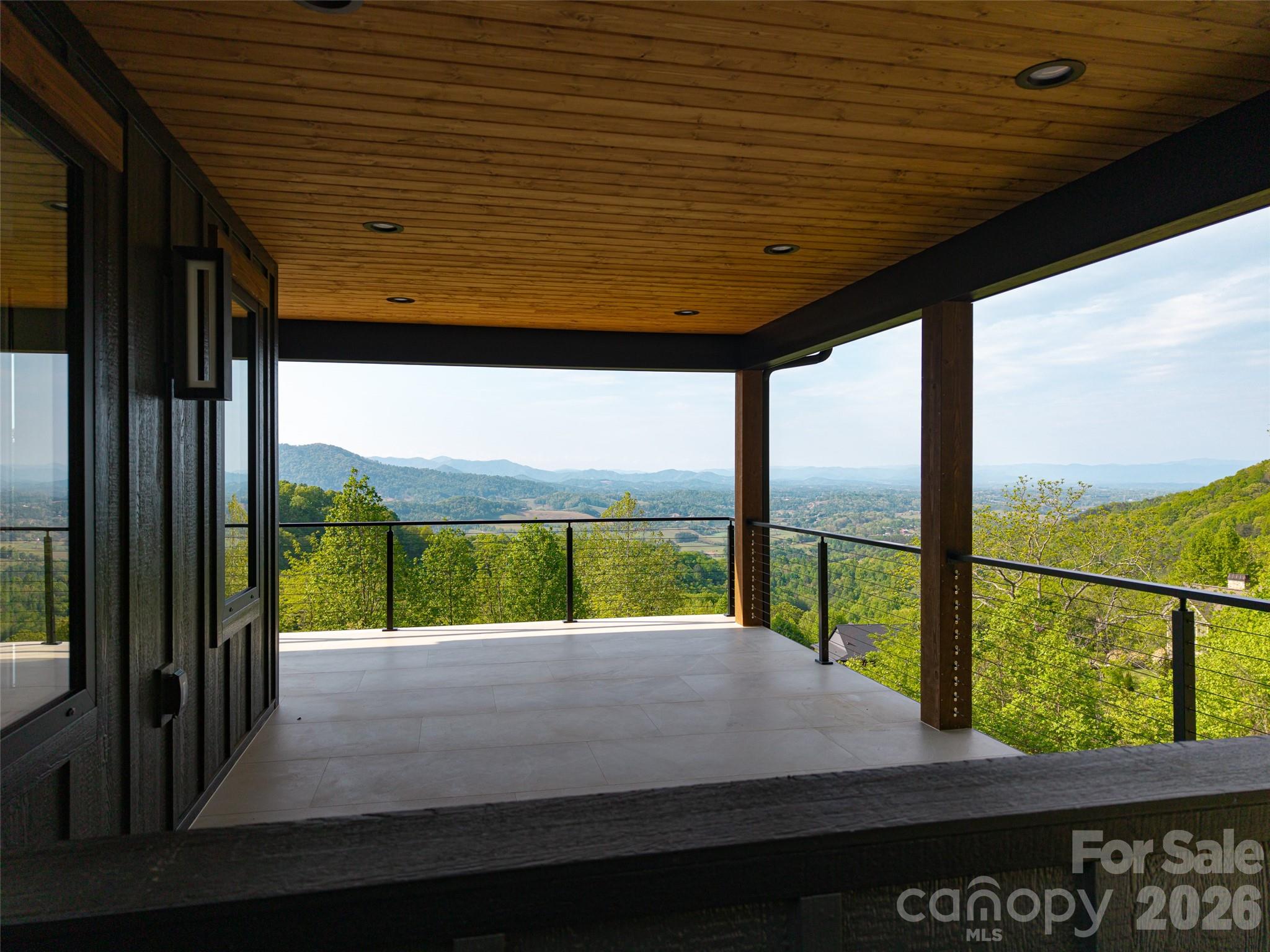 134 View Ridge Parkway Property Photo 2