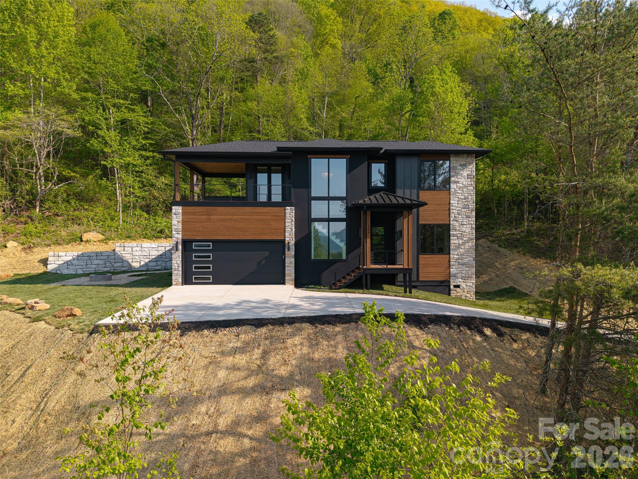 134 View Ridge Parkway Property Photo 3