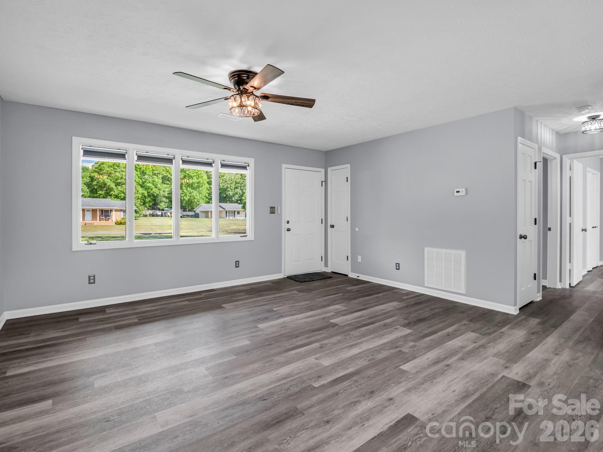 702 Billys Drive Property Photo 6