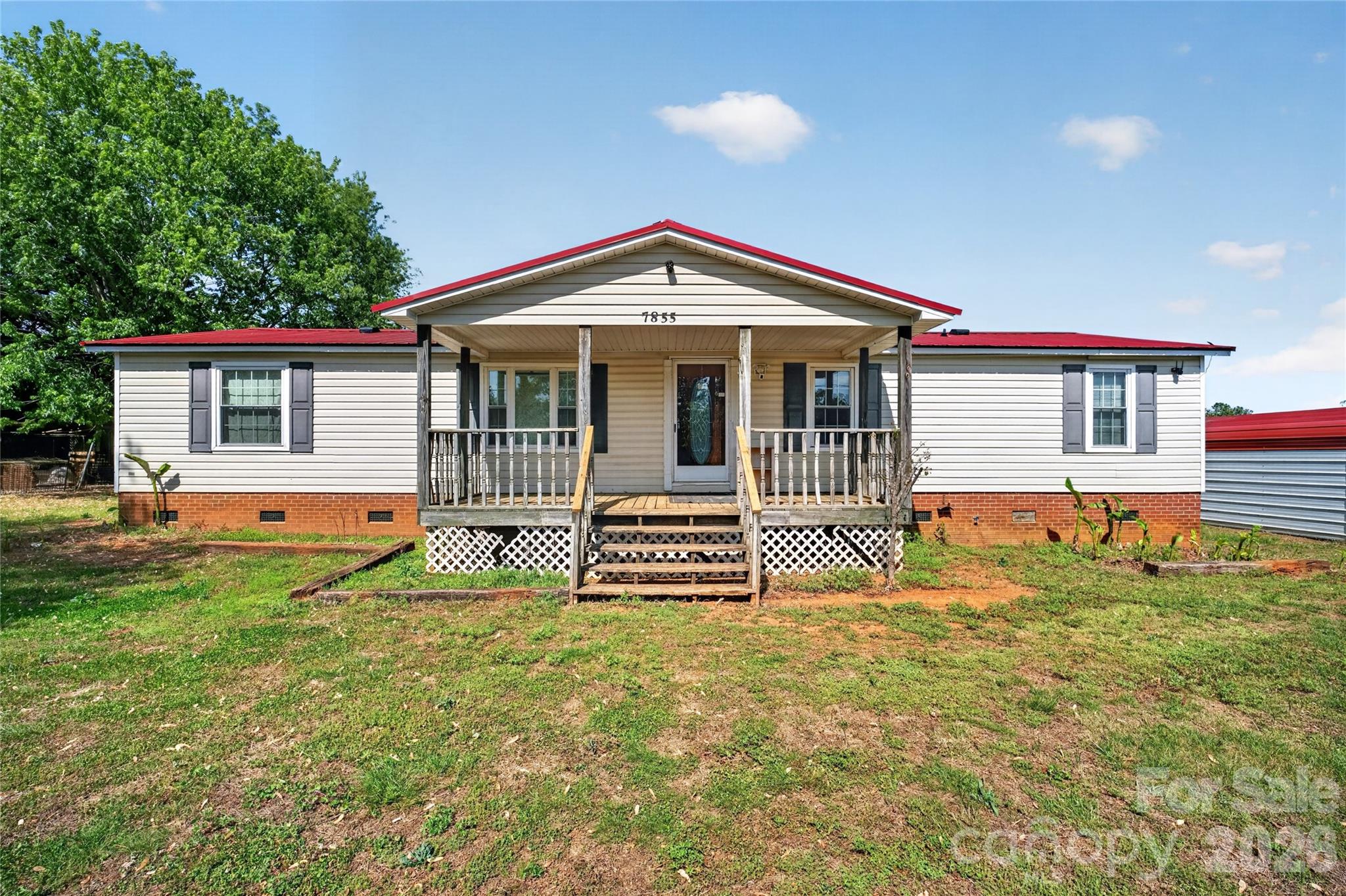 7855 Roger Hill Road Property Photo 2