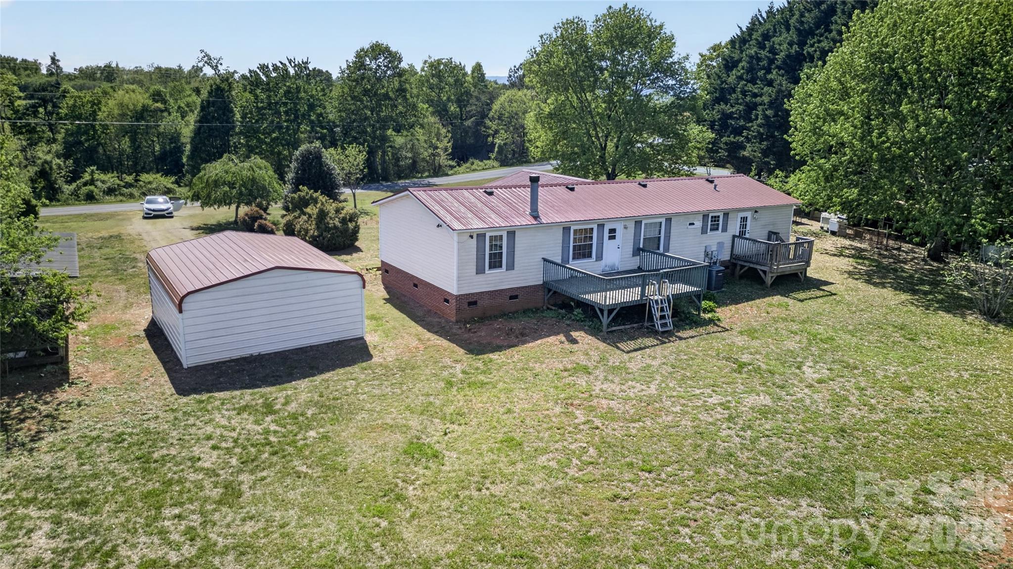 7855 Roger Hill Road Property Photo 4